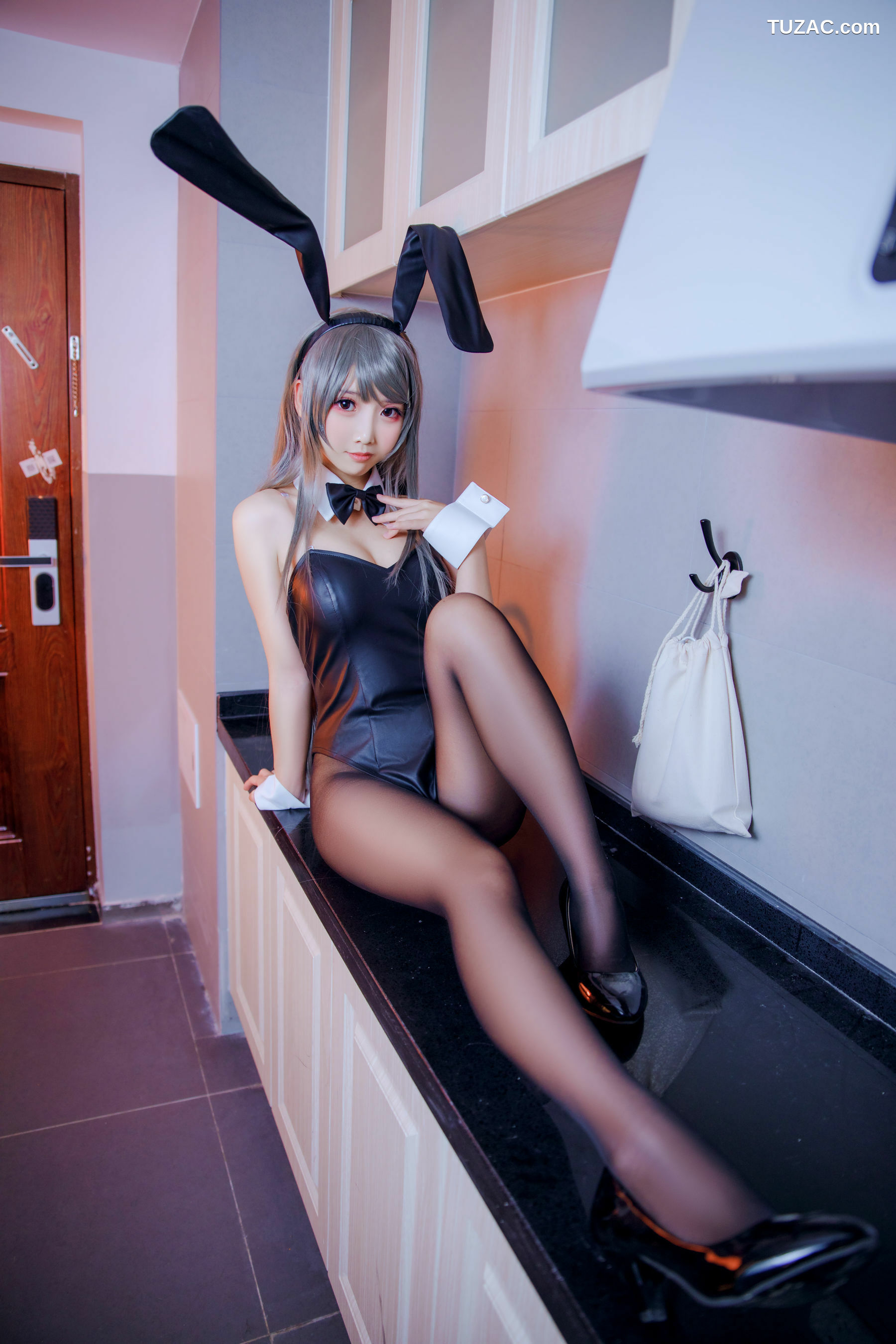 网络美女_ 面饼仙儿 《麻衣学姐》 写真集[16P]