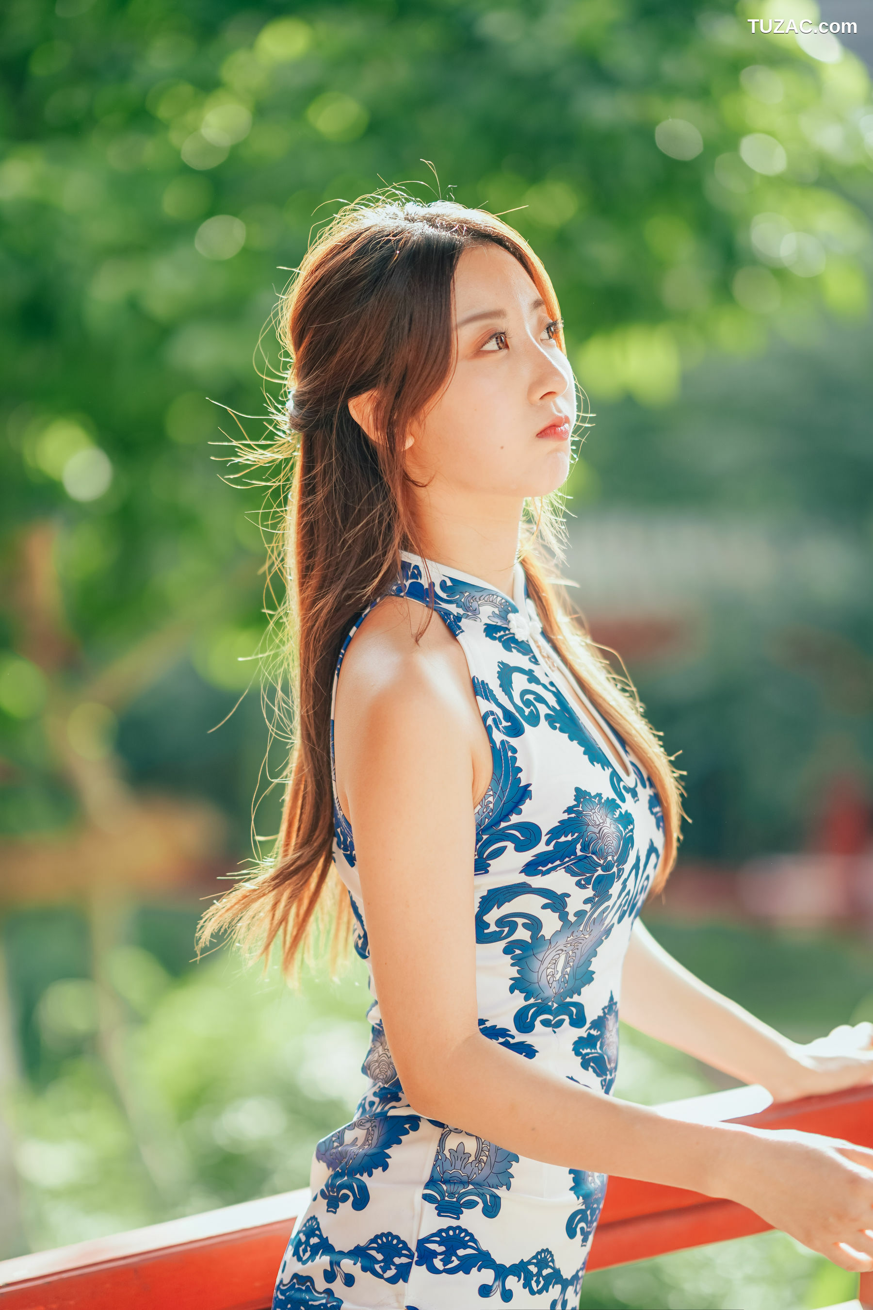 网络美女_ 黑川 - 青花旗袍 写真套图[33P]