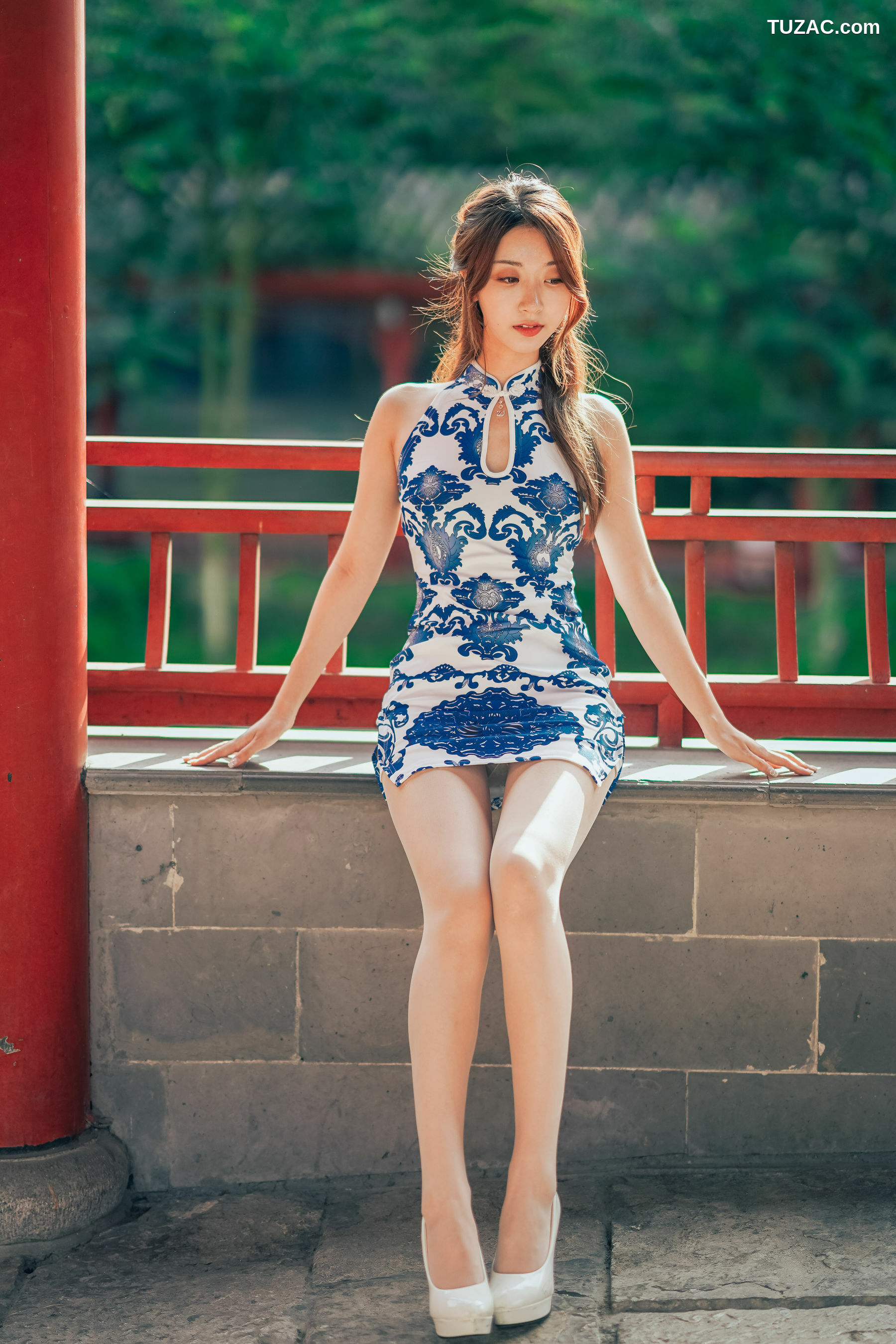 网络美女_ 黑川 - 青花旗袍 写真套图[33P]