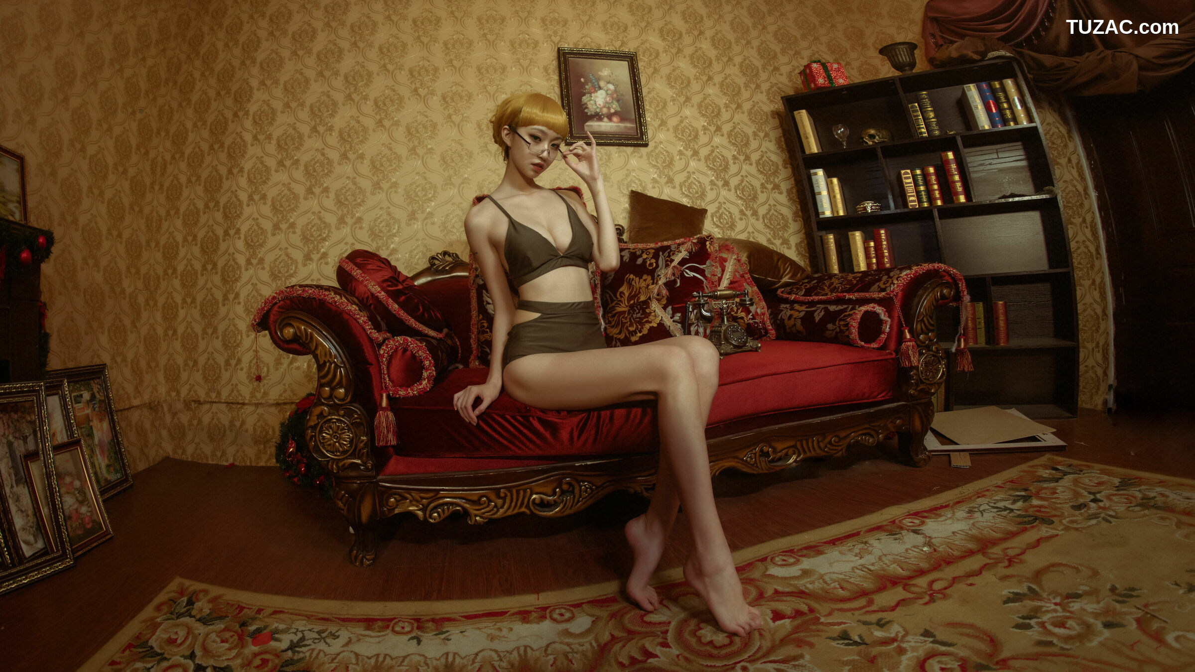 网络美女_COS萌妹沧霁桔梗 - 赫本