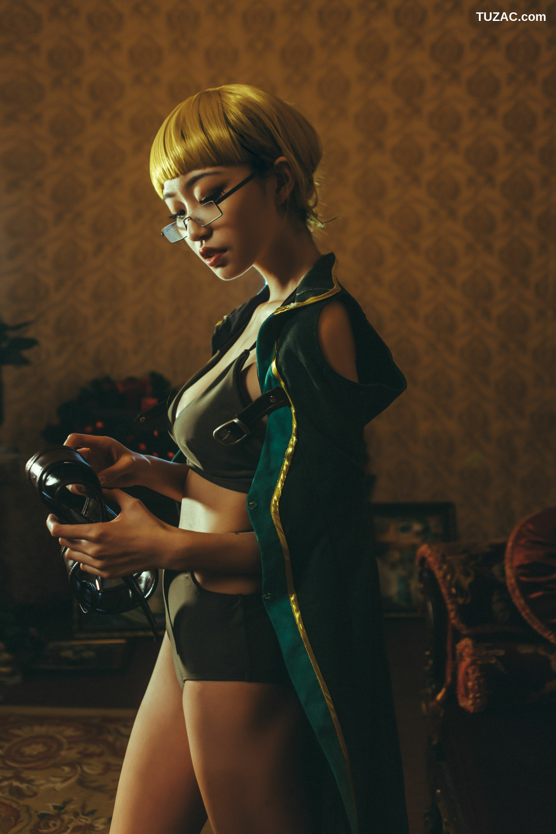 网络美女_COS萌妹沧霁桔梗 - 赫本