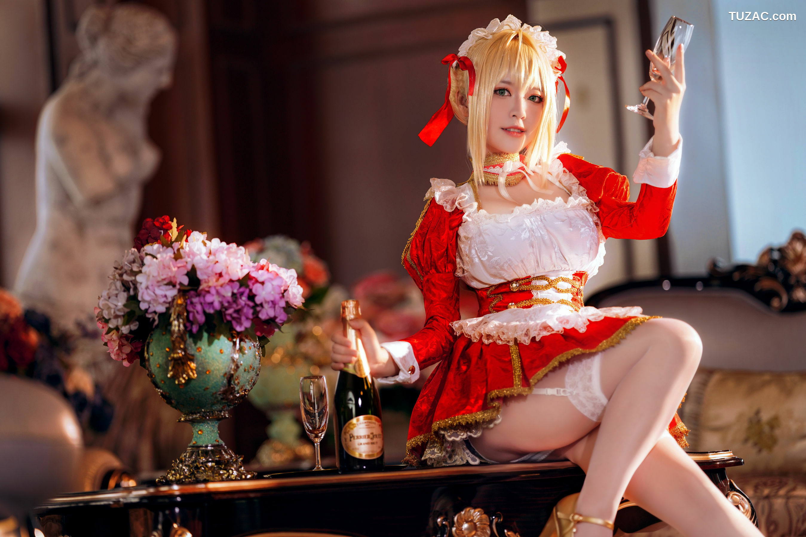 网络美女_Coser半半子 《尼禄女仆》 写真集
