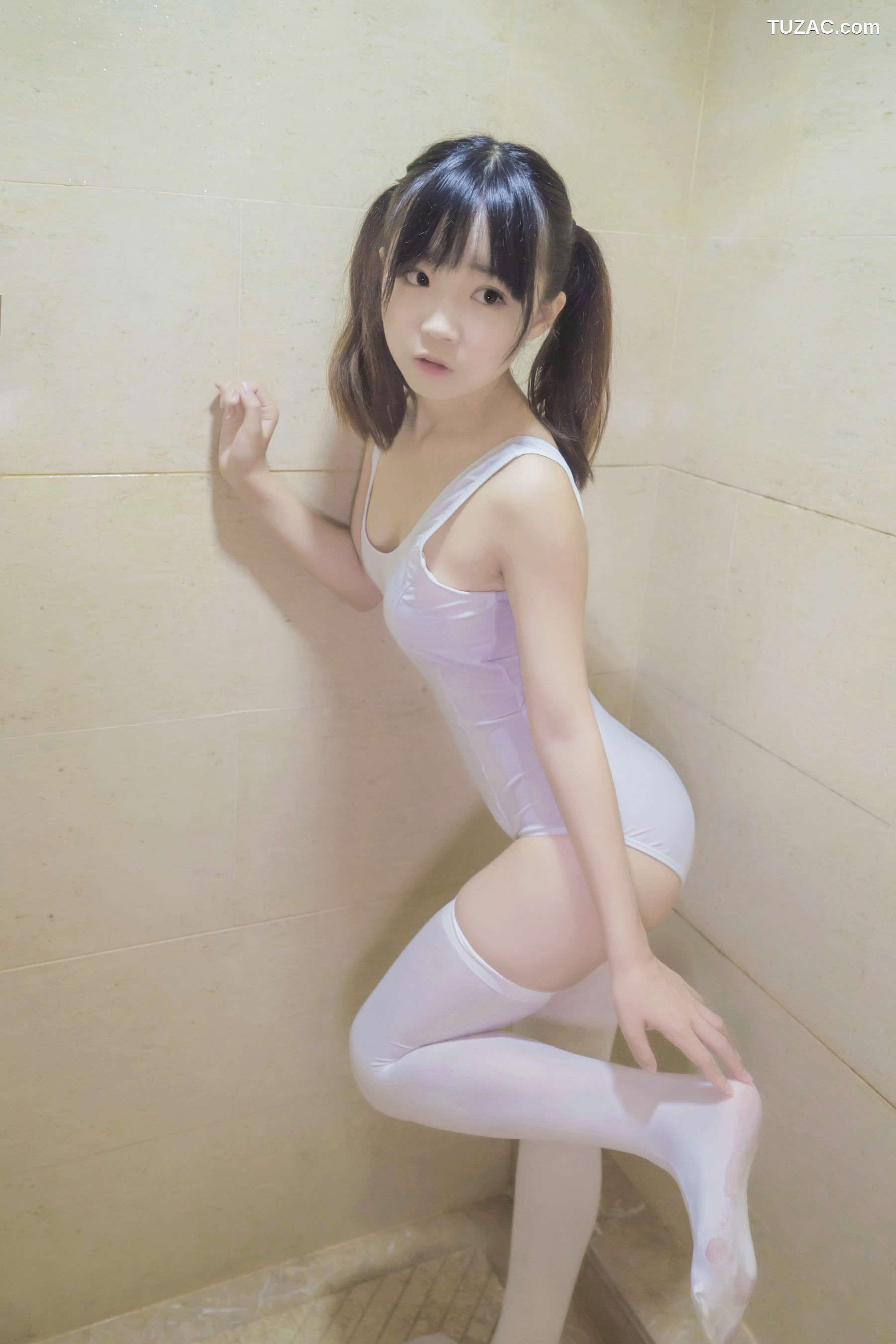 网络美女_Coser御子Yumiko 《白色死库水》 写真集