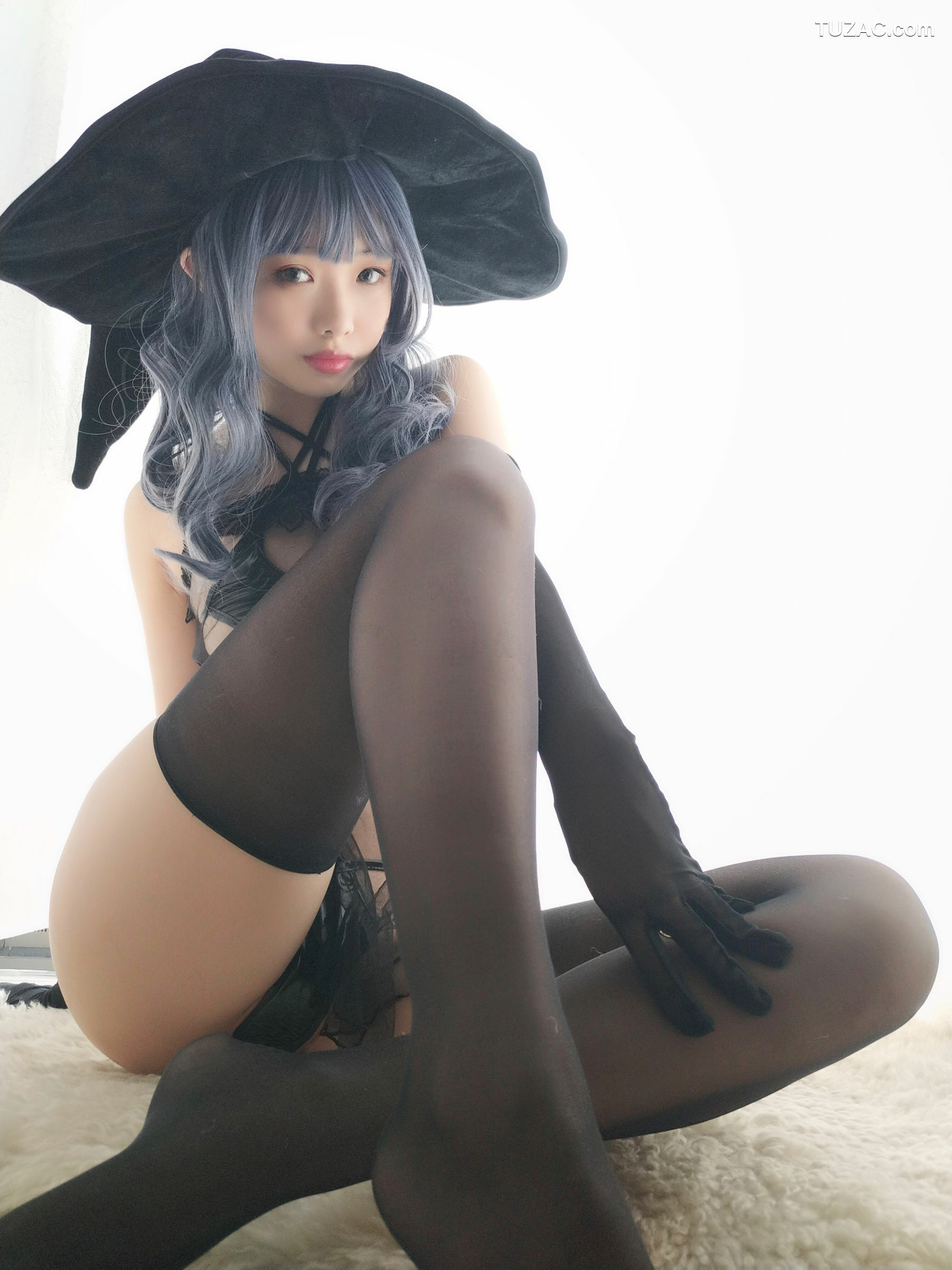 网络美女_Coser雯妹不讲道理 《女巫》 写真集