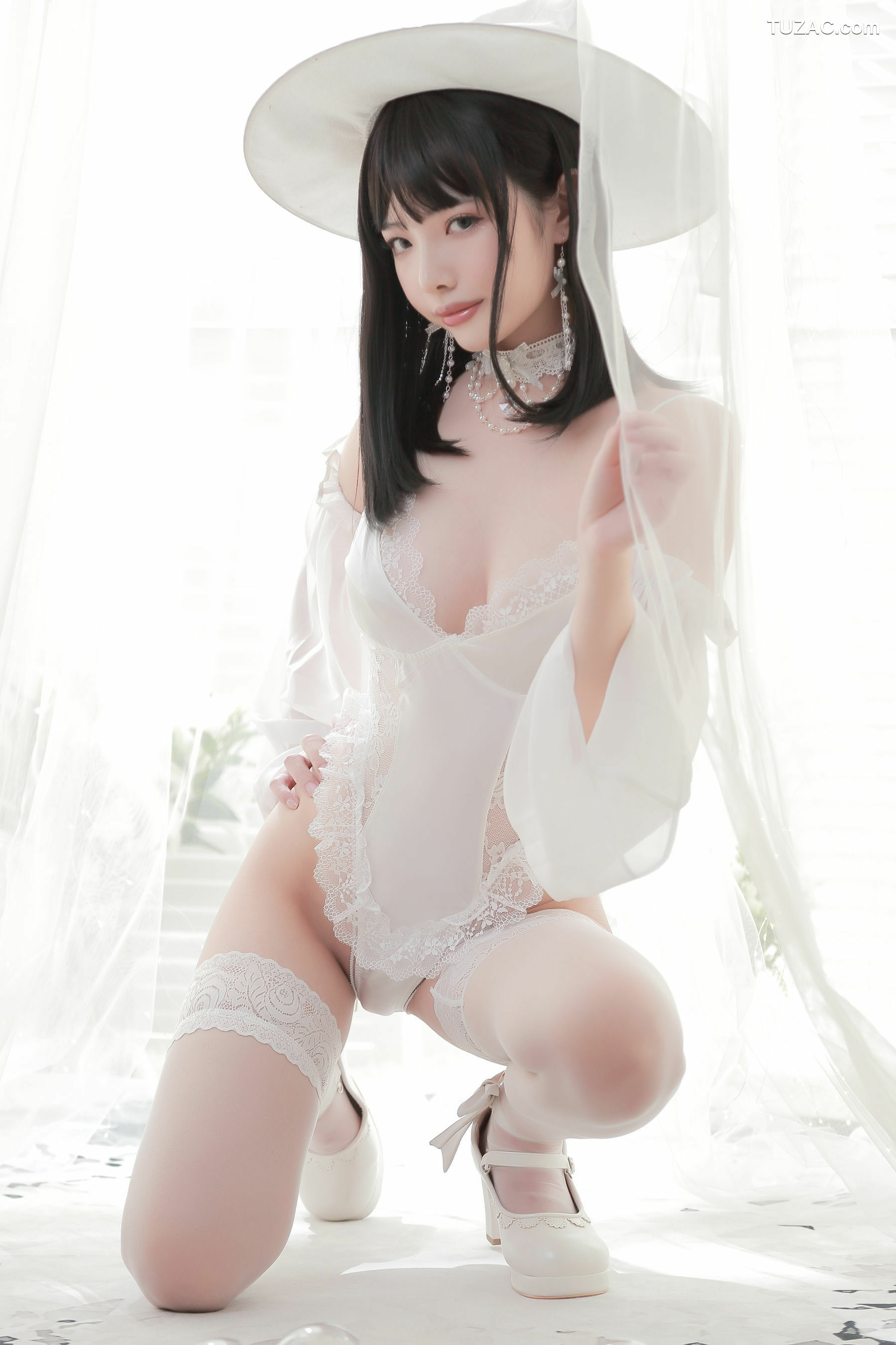 网络美女_Coser雯妹不讲道理 《白女巫》 写真集