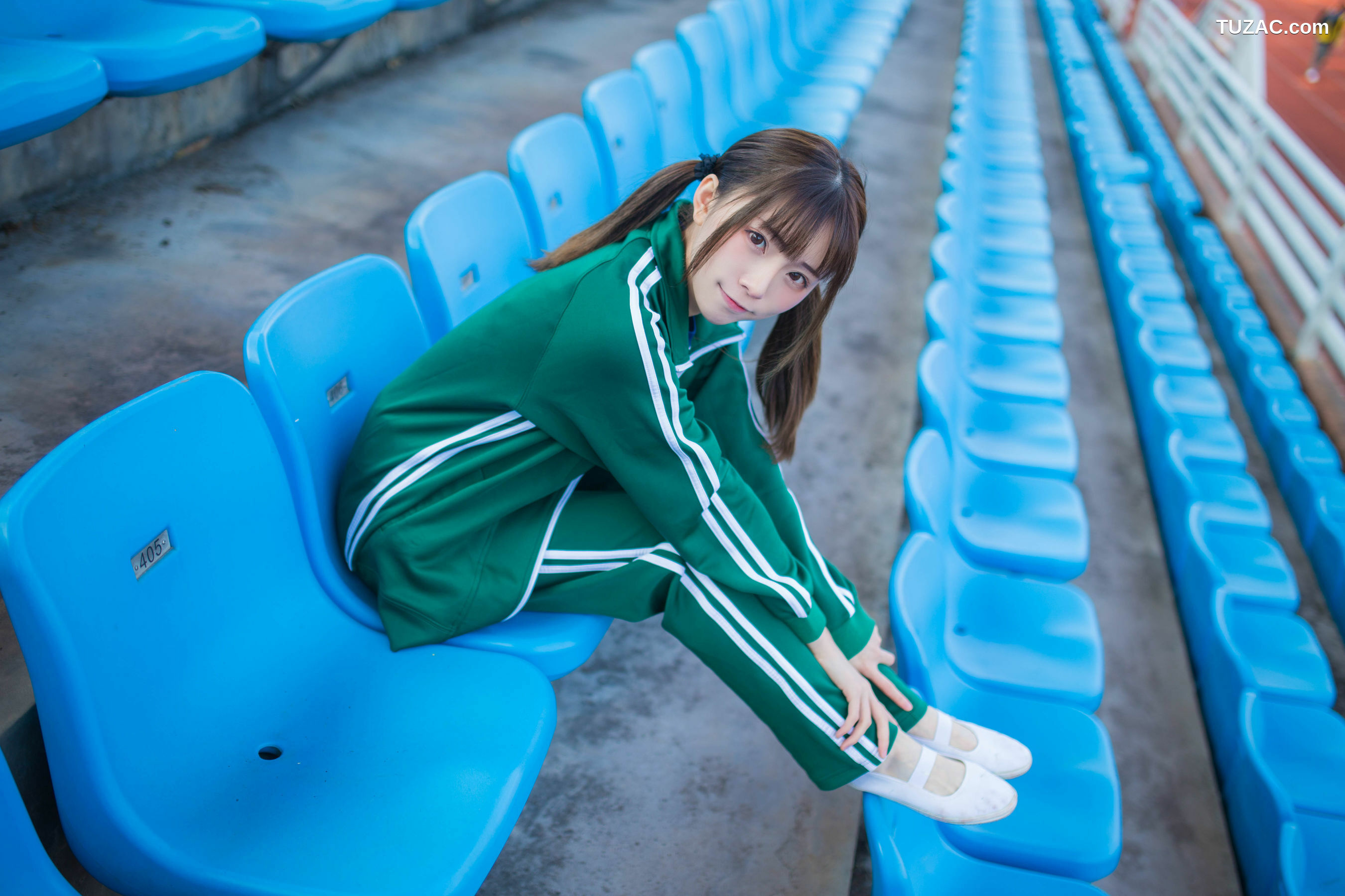 网络美女_Kitaro_绮太郎 《绿色运动服女孩》 写真集