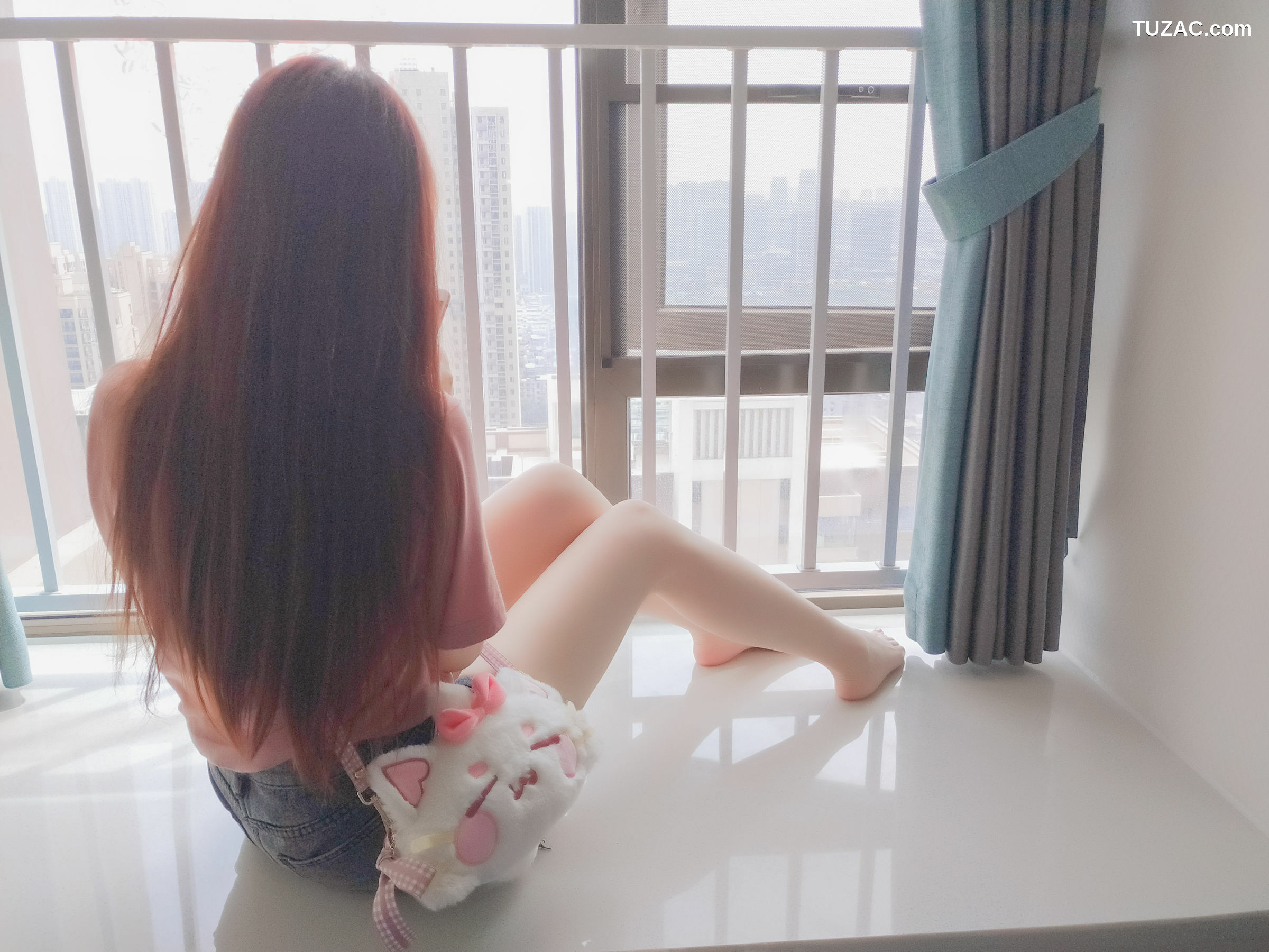 网络美女_动漫博主雪晴Astra - 美腿美足美臀