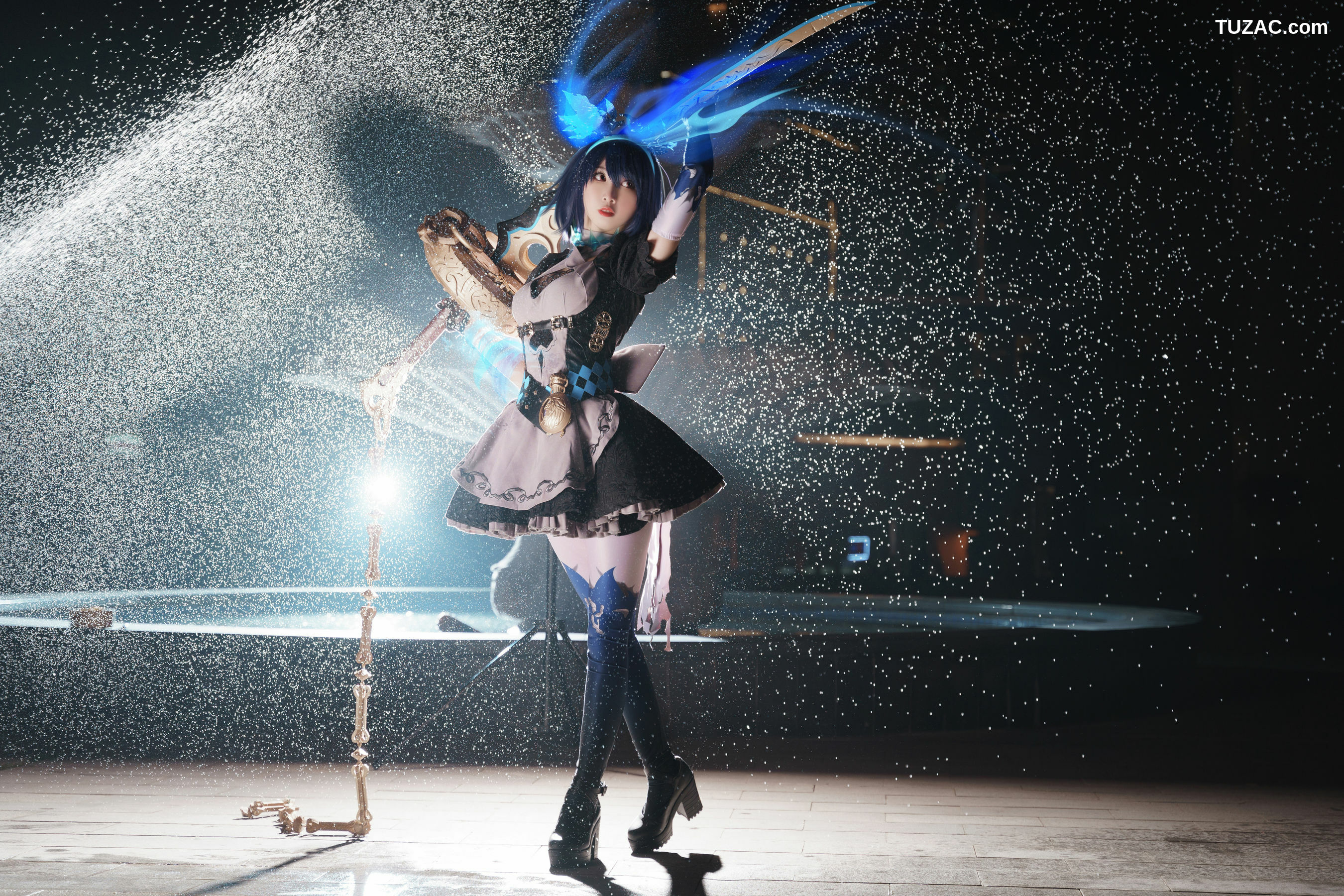 网络美女_可爱人气Coser面饼仙儿 - 爱丽丝