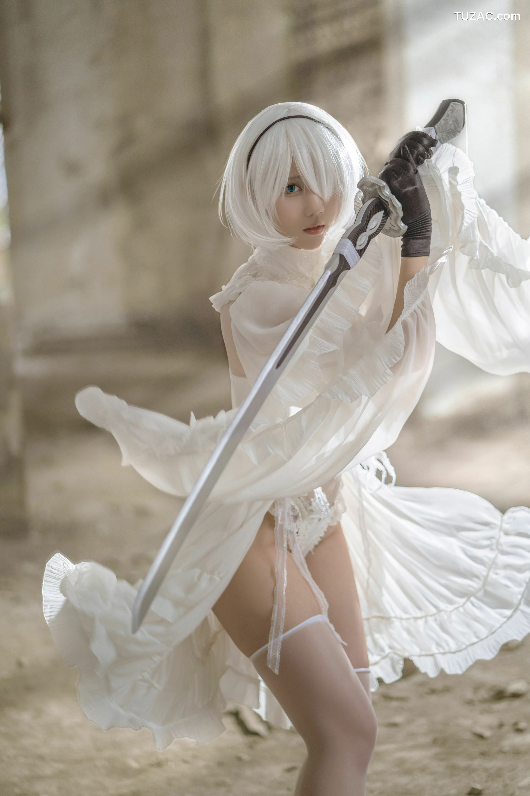 网络美女_姬镜酱 《2B白色婚纱》 写真集