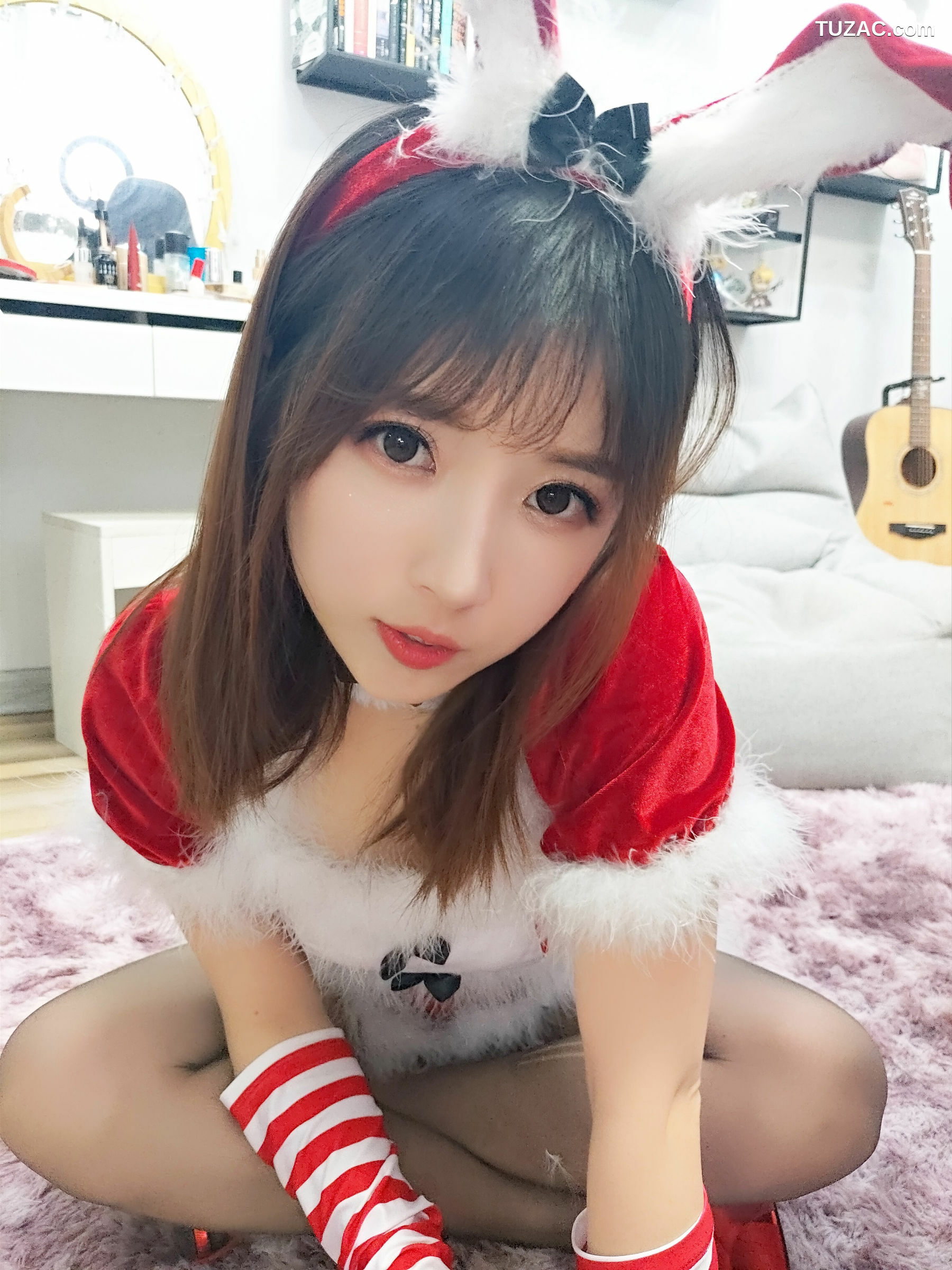 网络美女_斗鱼主播小女巫露娜 - 圣诞装 写真套图