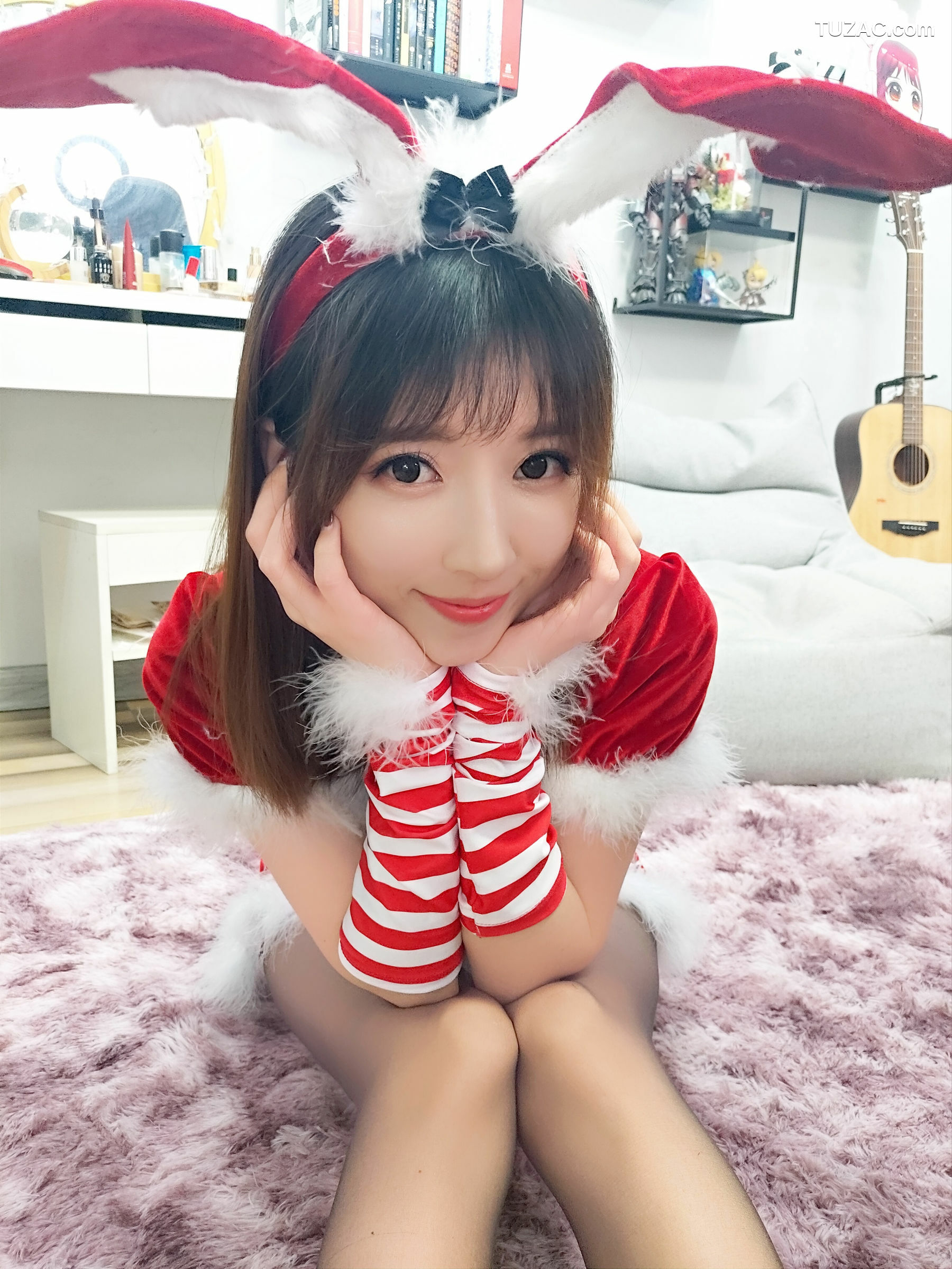 网络美女_斗鱼主播小女巫露娜 - 圣诞装 写真套图