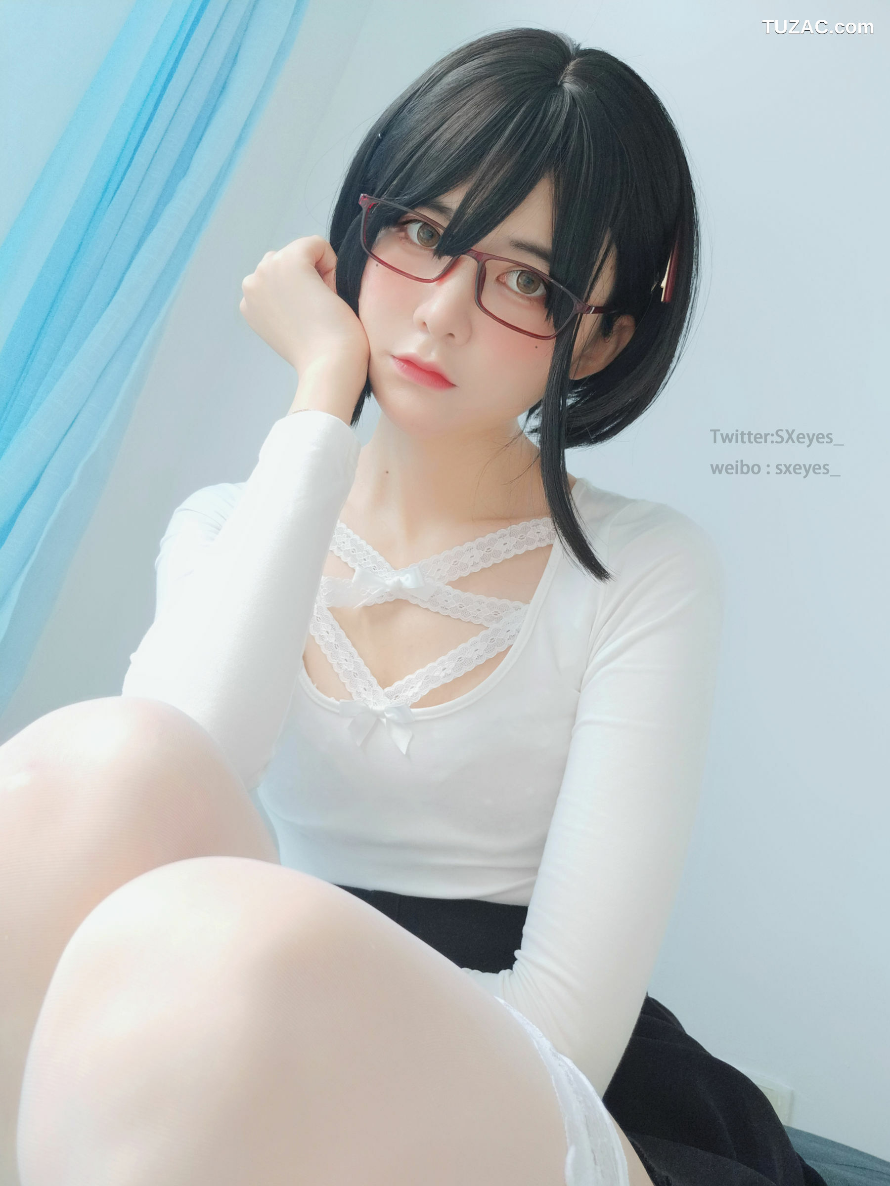 网络美女_眼酱大魔王w 《白蕾丝姐姐》 写真集