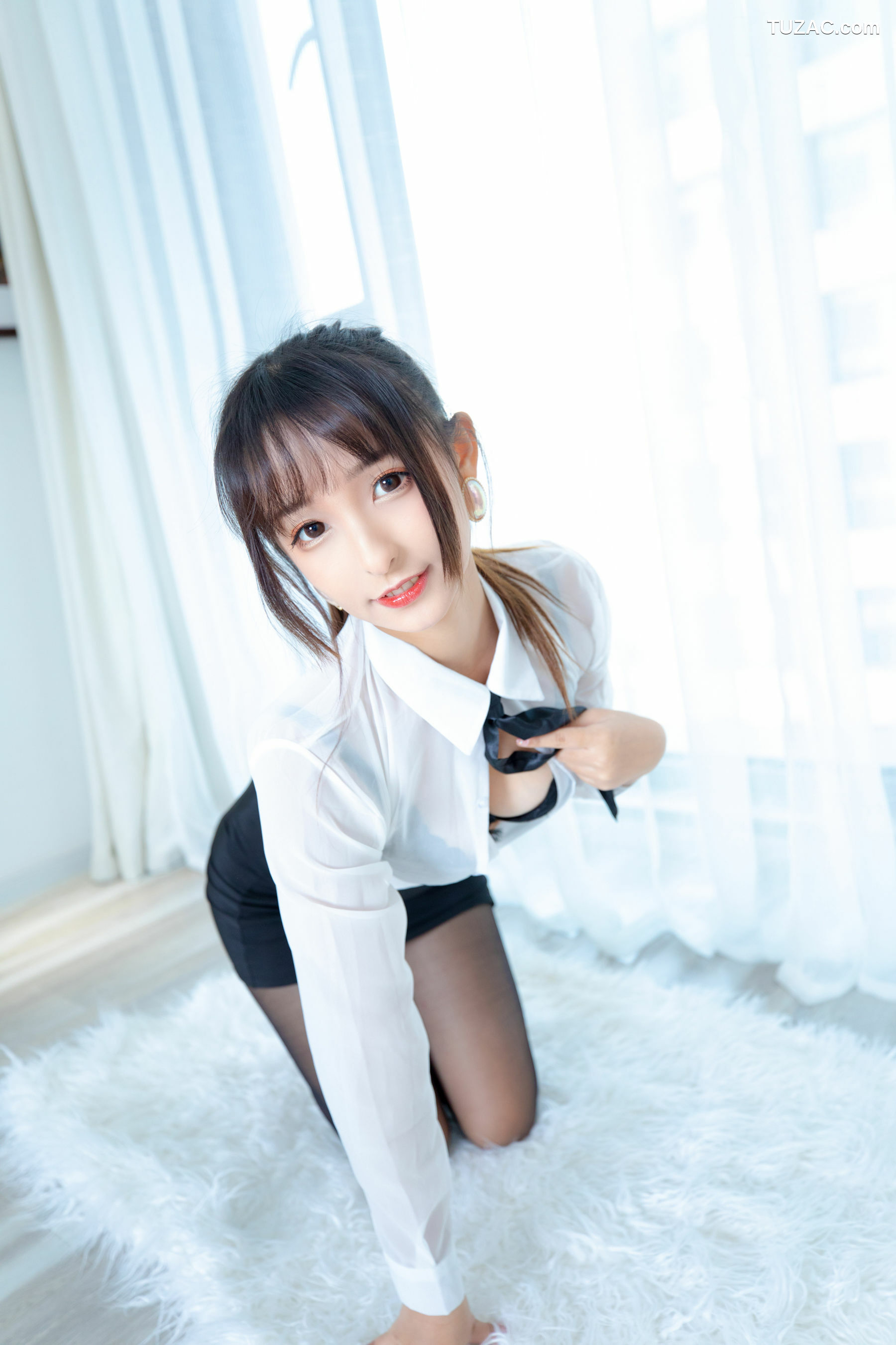 网络美女_神楽坂真冬《ホワイトオフィス》 写真集