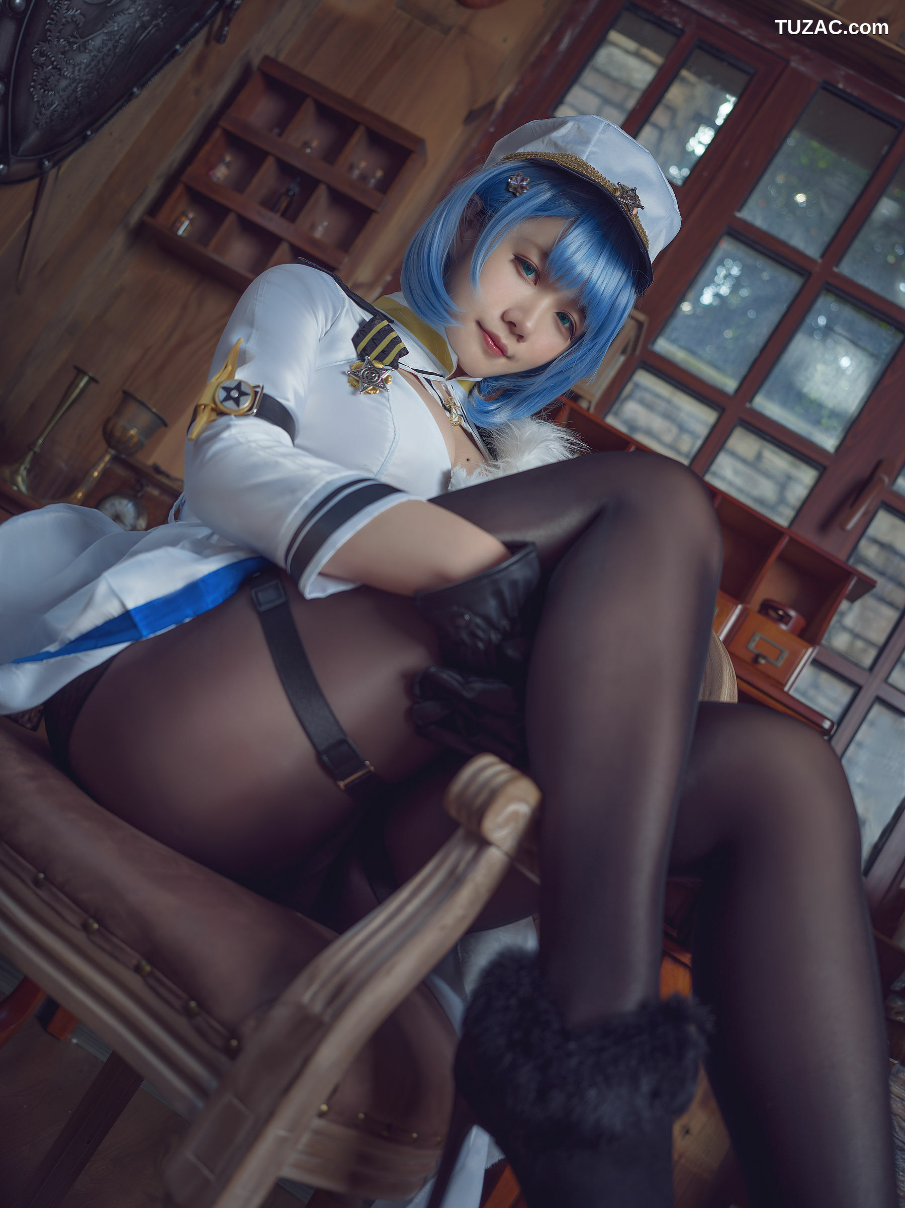 网络美女_网红Coser麻花麻花酱 《恰巴》 写真集