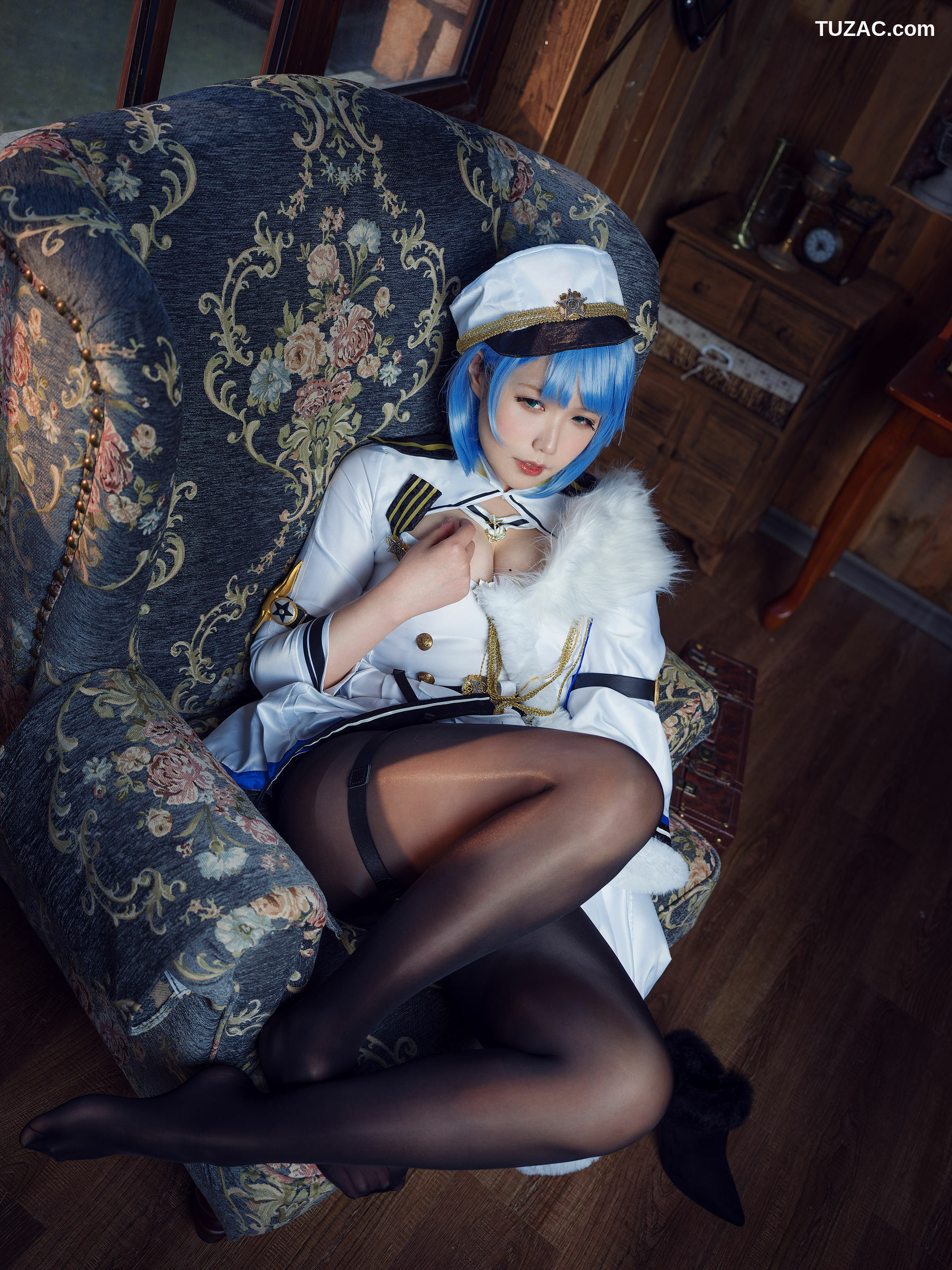 网络美女_网红Coser麻花麻花酱 《恰巴》 写真集