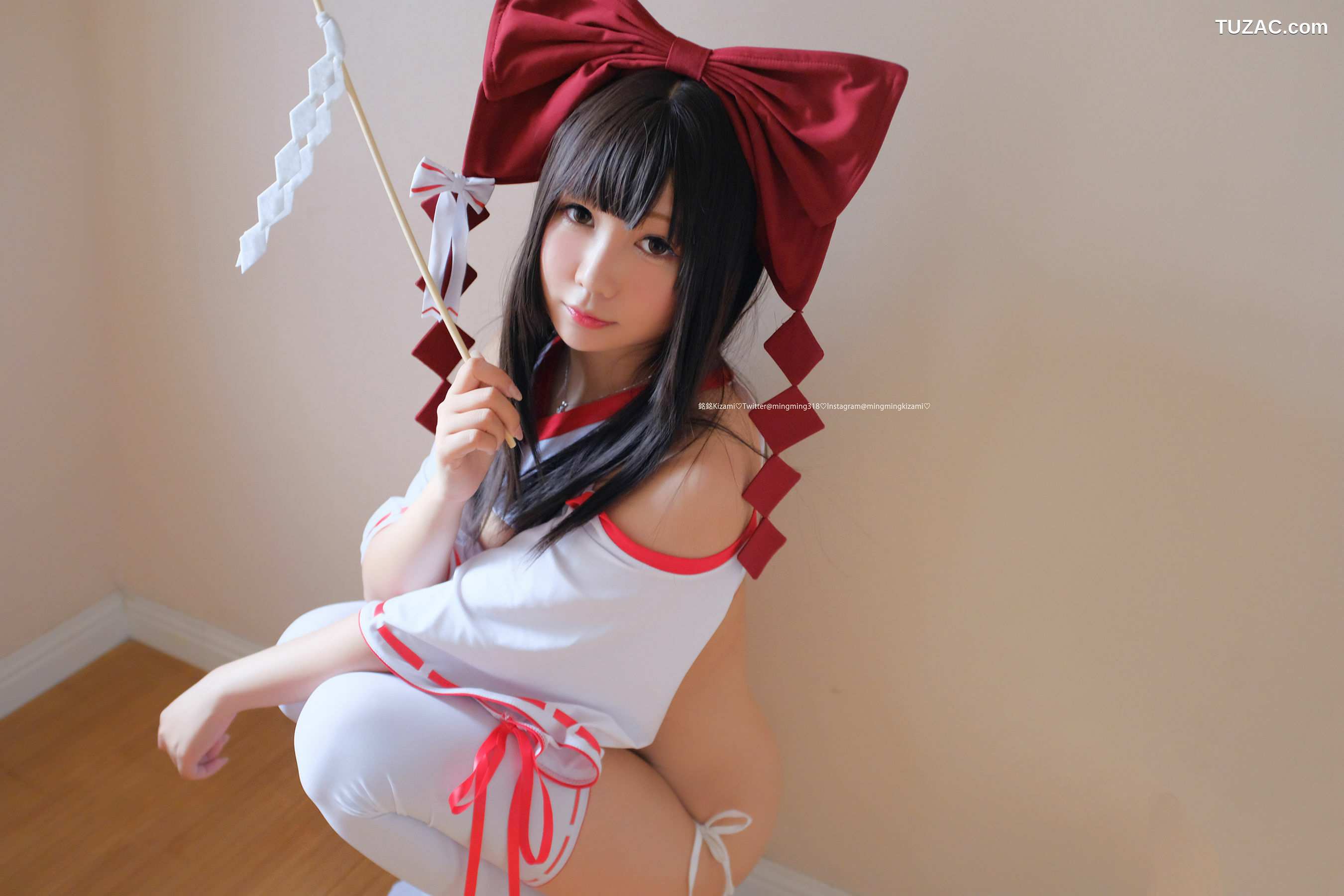 网络美女_銘銘Kizami 《自撮りVol.16 エロ小恶魔&amp;みこ》 写真集