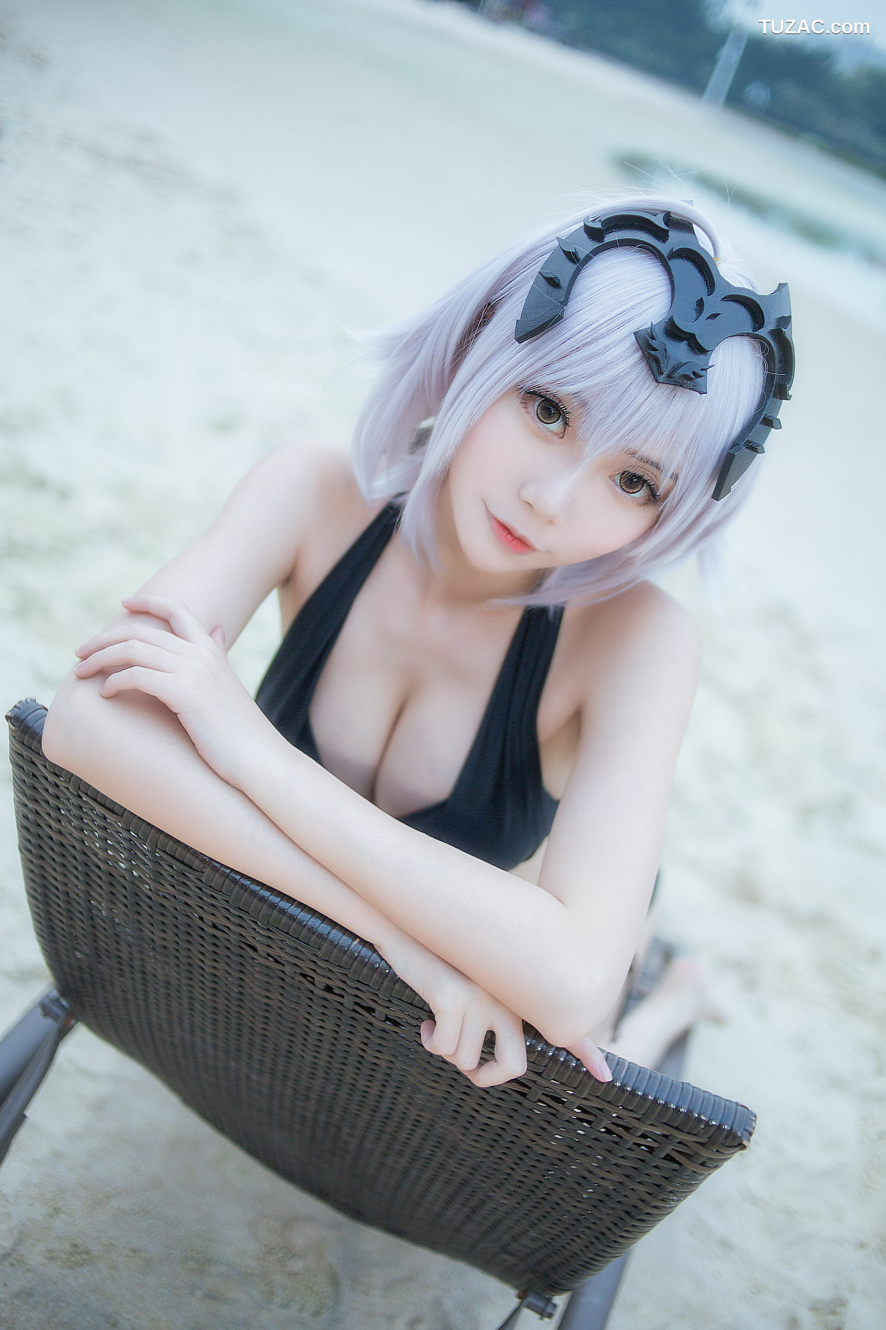 网络美女_鳗鱼霏儿&amp;大肉丸Amiee 《贞德》 写真集