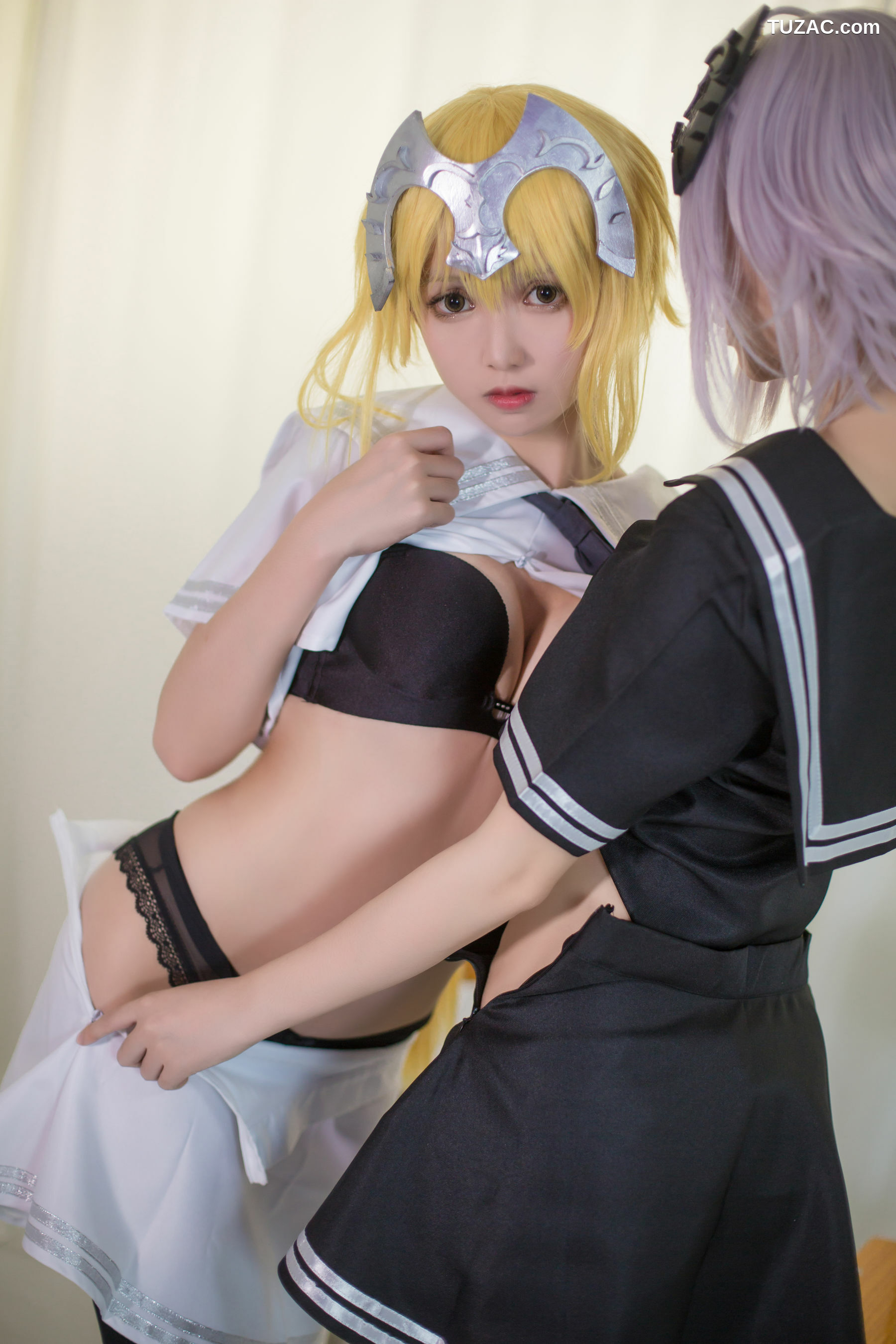 网络美女_鳗鱼霏儿&amp;大肉丸Amiee 《贞德》 写真集