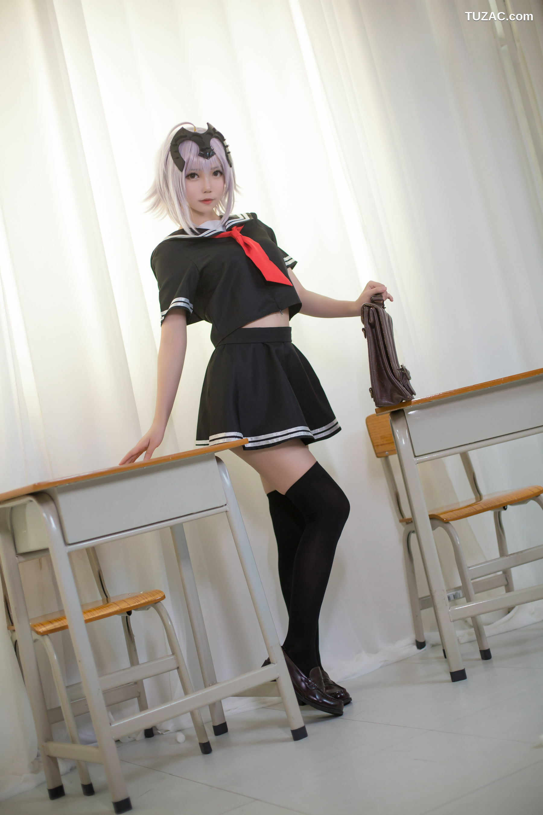 网络美女_鳗鱼霏儿&amp;大肉丸Amiee 《贞德》 写真集