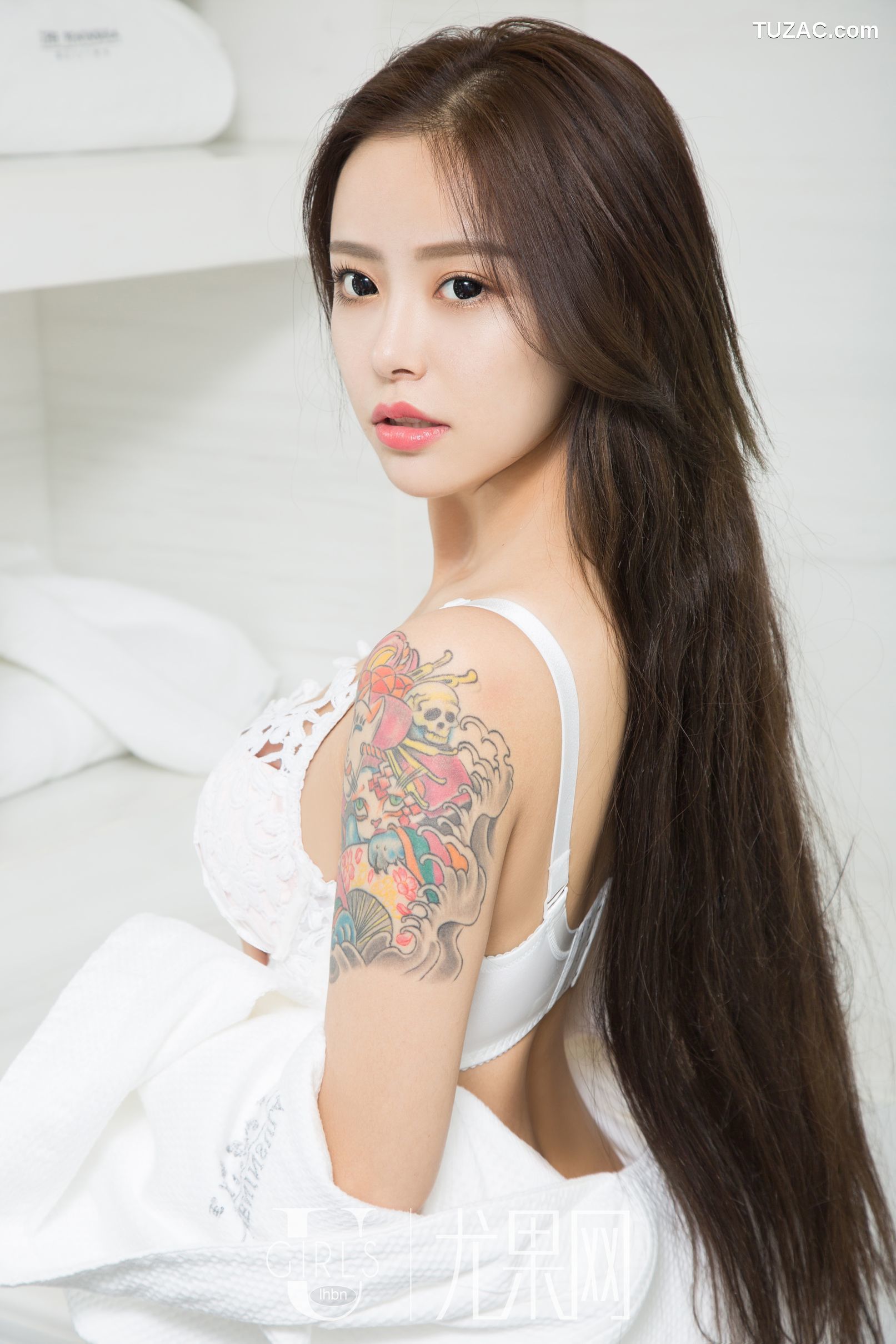 UGirls尤果网-T024-Jona-娜木汗-Sunny-《夏日比基尼》