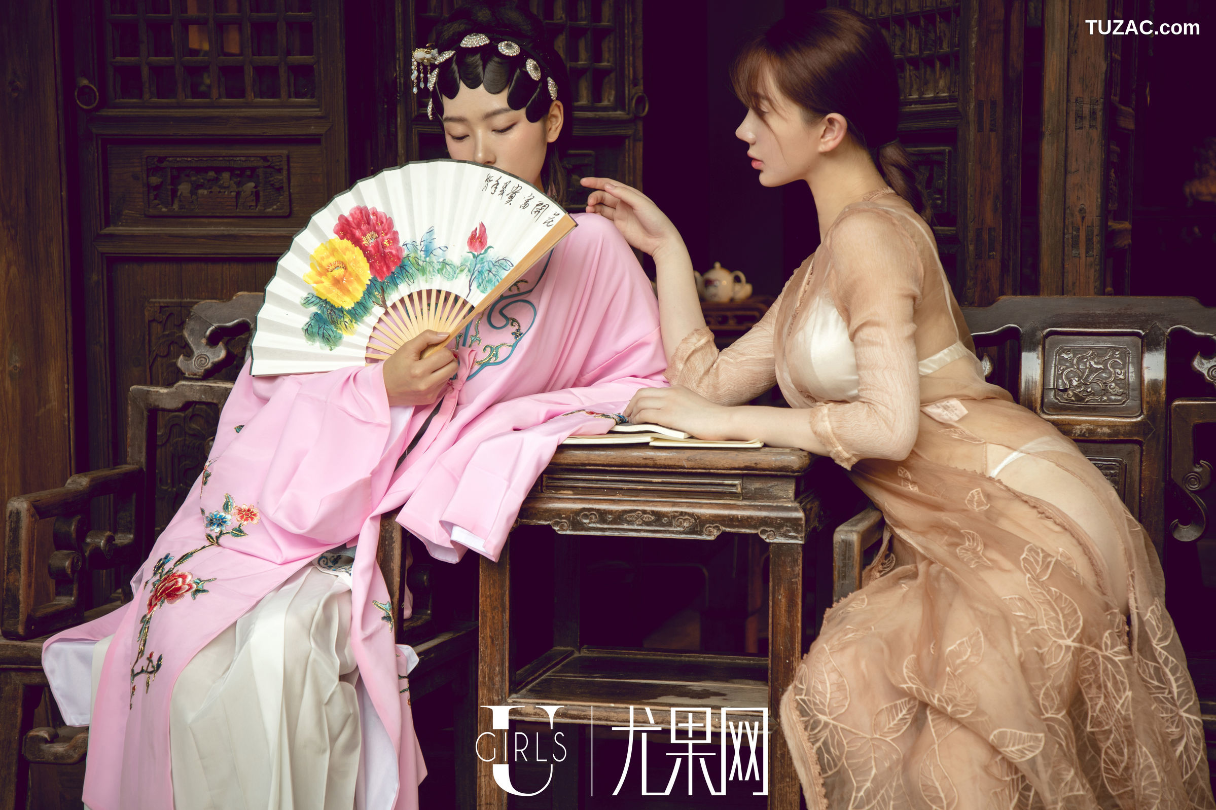 UGirls尤果网-T037-苏小曼-方子萱《白月光》-2018.09.24