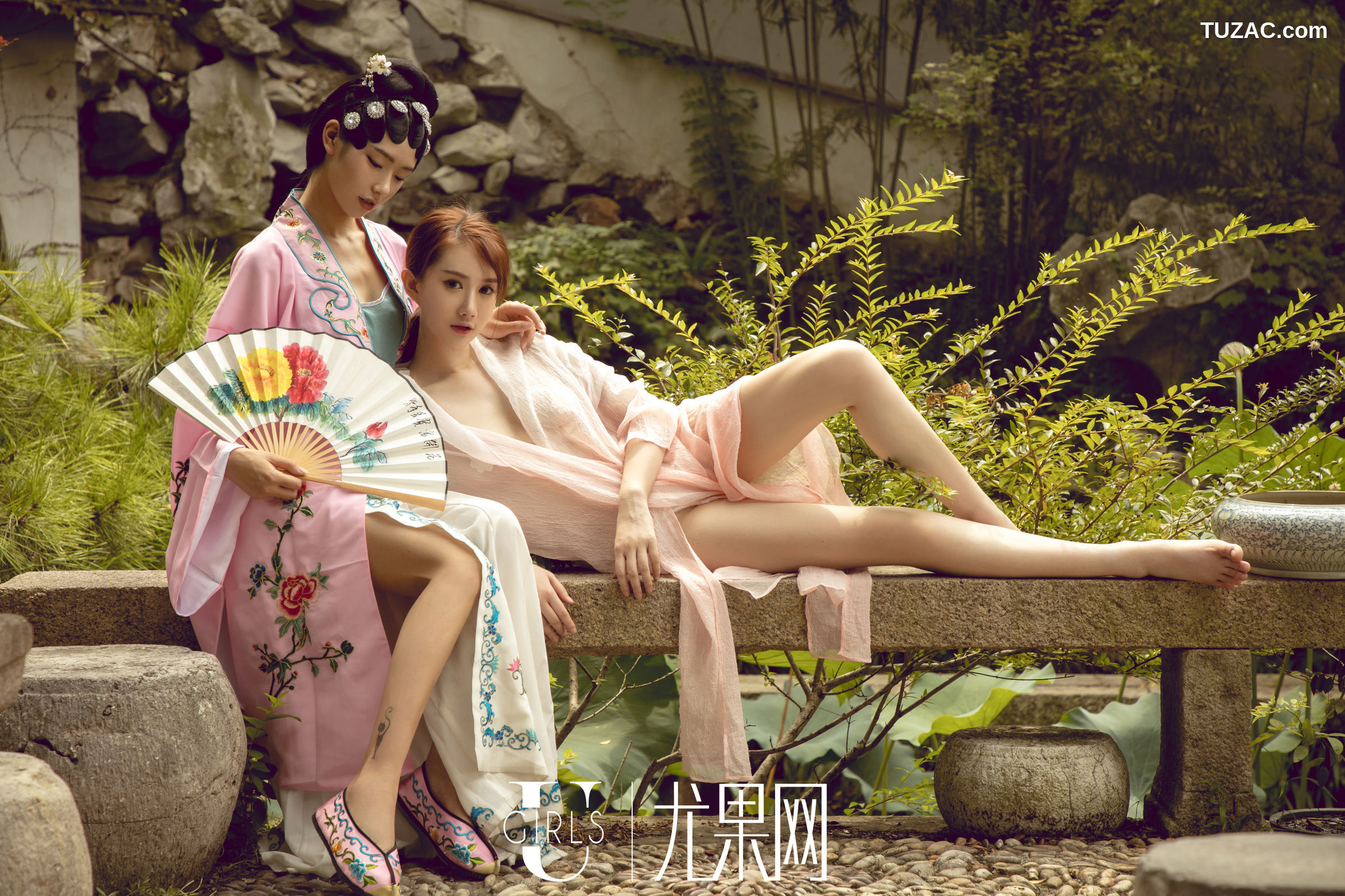UGirls尤果网-T037-苏小曼-方子萱《白月光》-2018.09.24