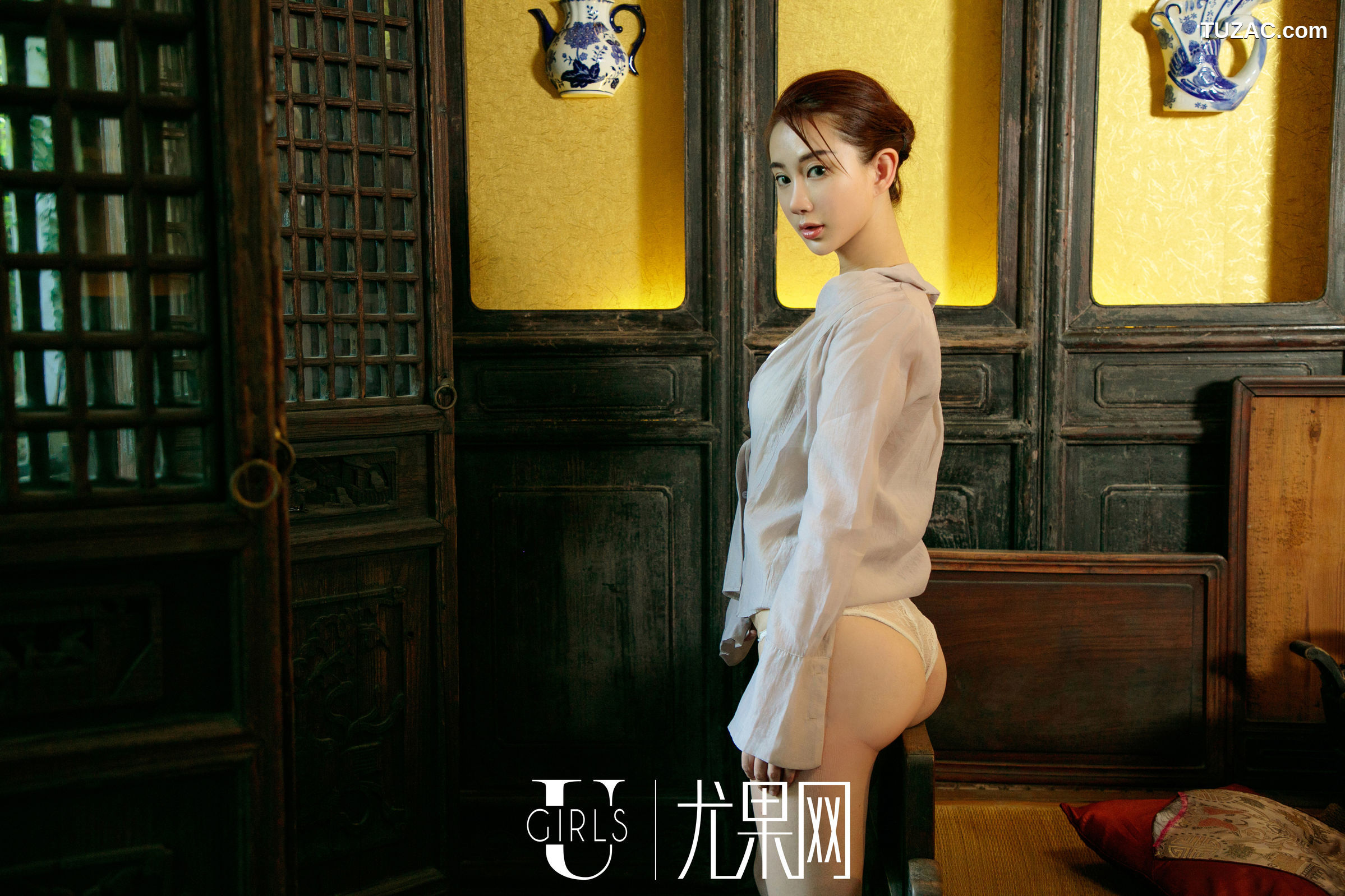 UGirls尤果网-T037-苏小曼-方子萱《白月光》-2018.09.24