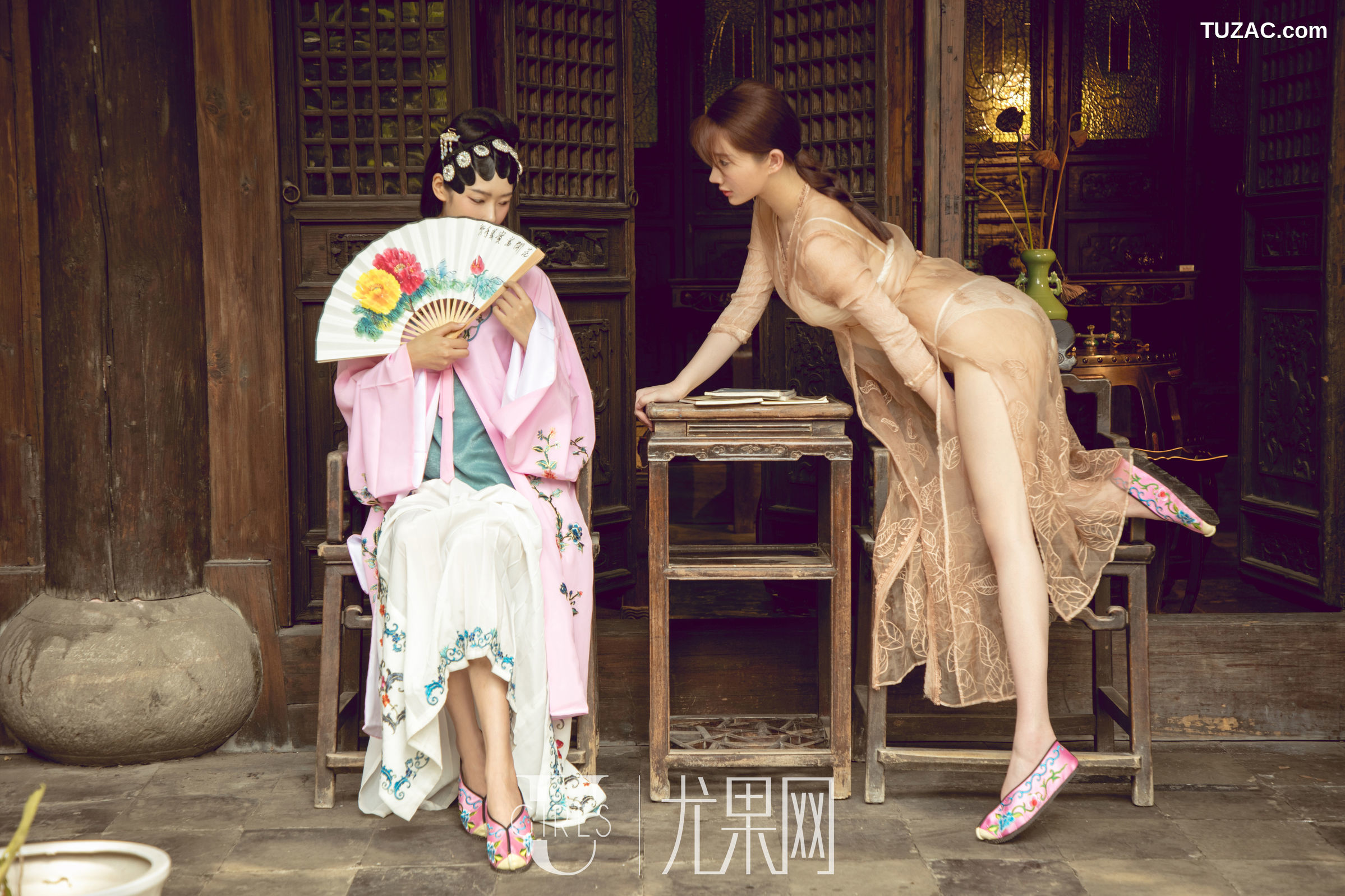 UGirls尤果网-T037-苏小曼-方子萱《白月光》-2018.09.24