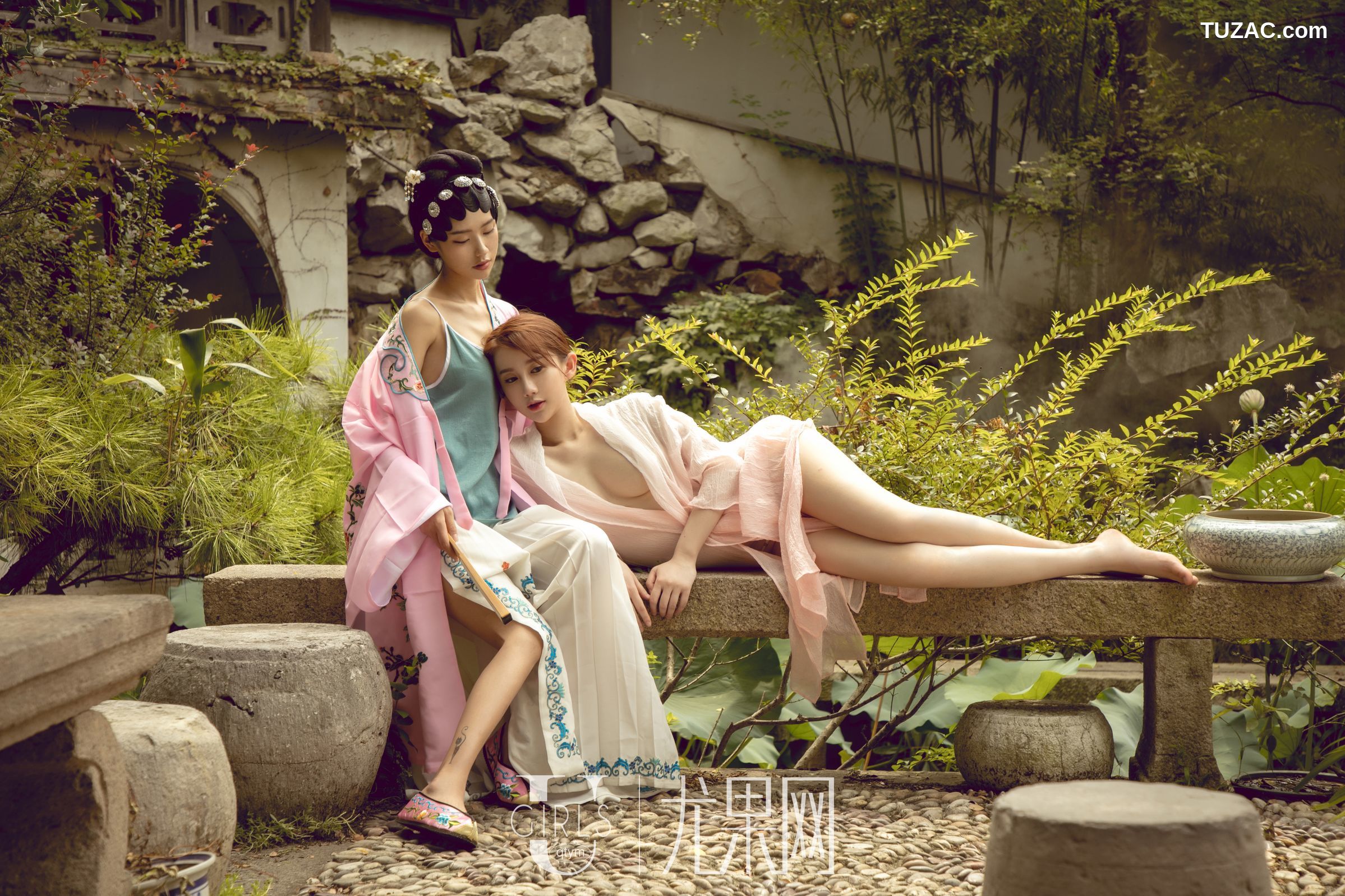 UGirls尤果网-T037-苏小曼-方子萱《白月光》-2018.09.24