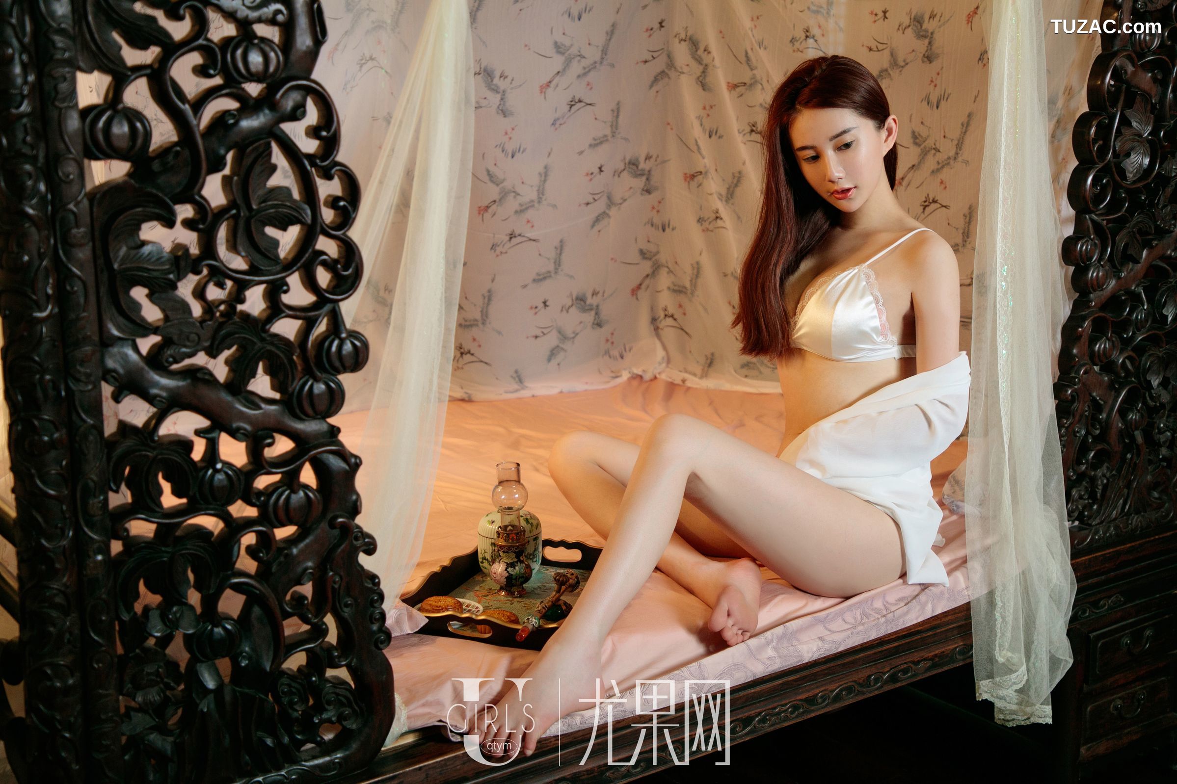 UGirls尤果网-T037-苏小曼-方子萱《白月光》-2018.09.24