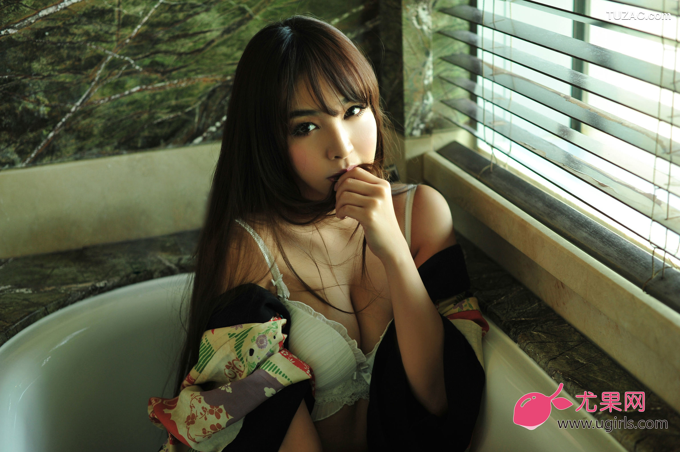UGirls尤果网-U012-张译文-性感写真-2014.04.21