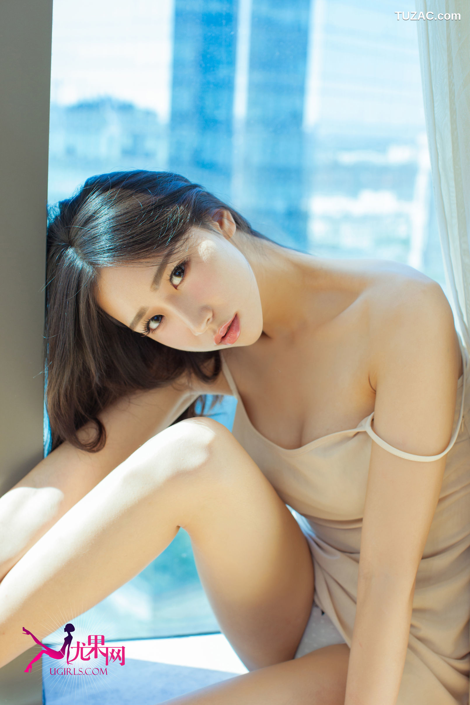 UGirls尤果网-U124-张辛苑《小小的性感-懵懂的初恋》-2015.10.10