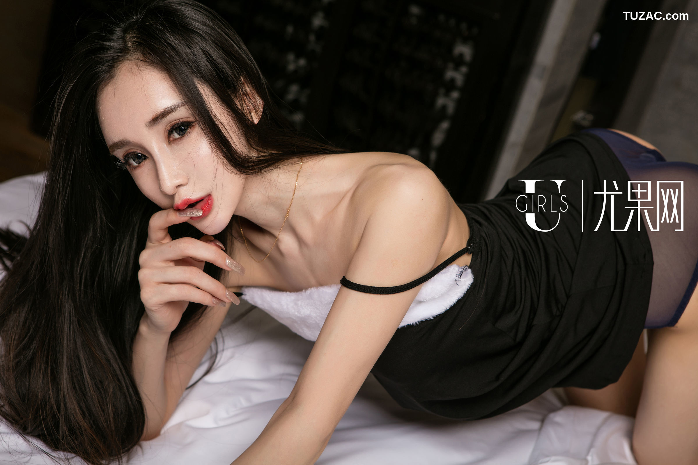 UGirls尤果网-U184-阿依努尔瓦娅-《骨感少数民族美女》-2016.06.16