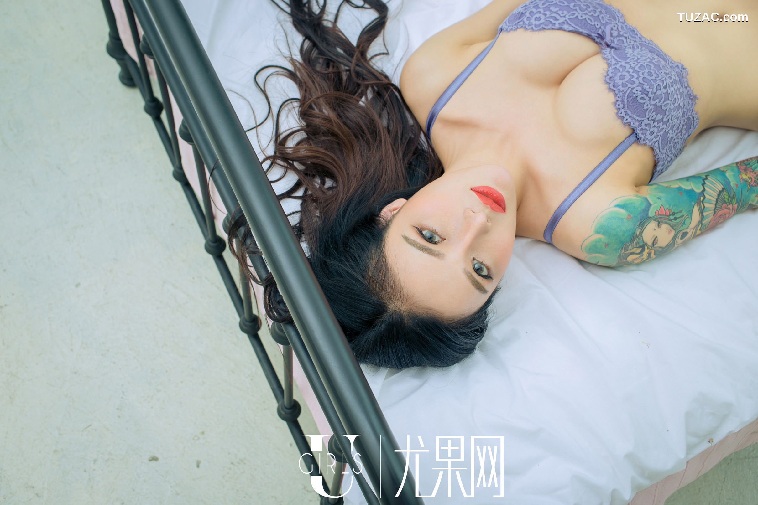 UGirls尤果网-U210-雯雯-《可妖可媚-可纯可怜》-2016.09.21