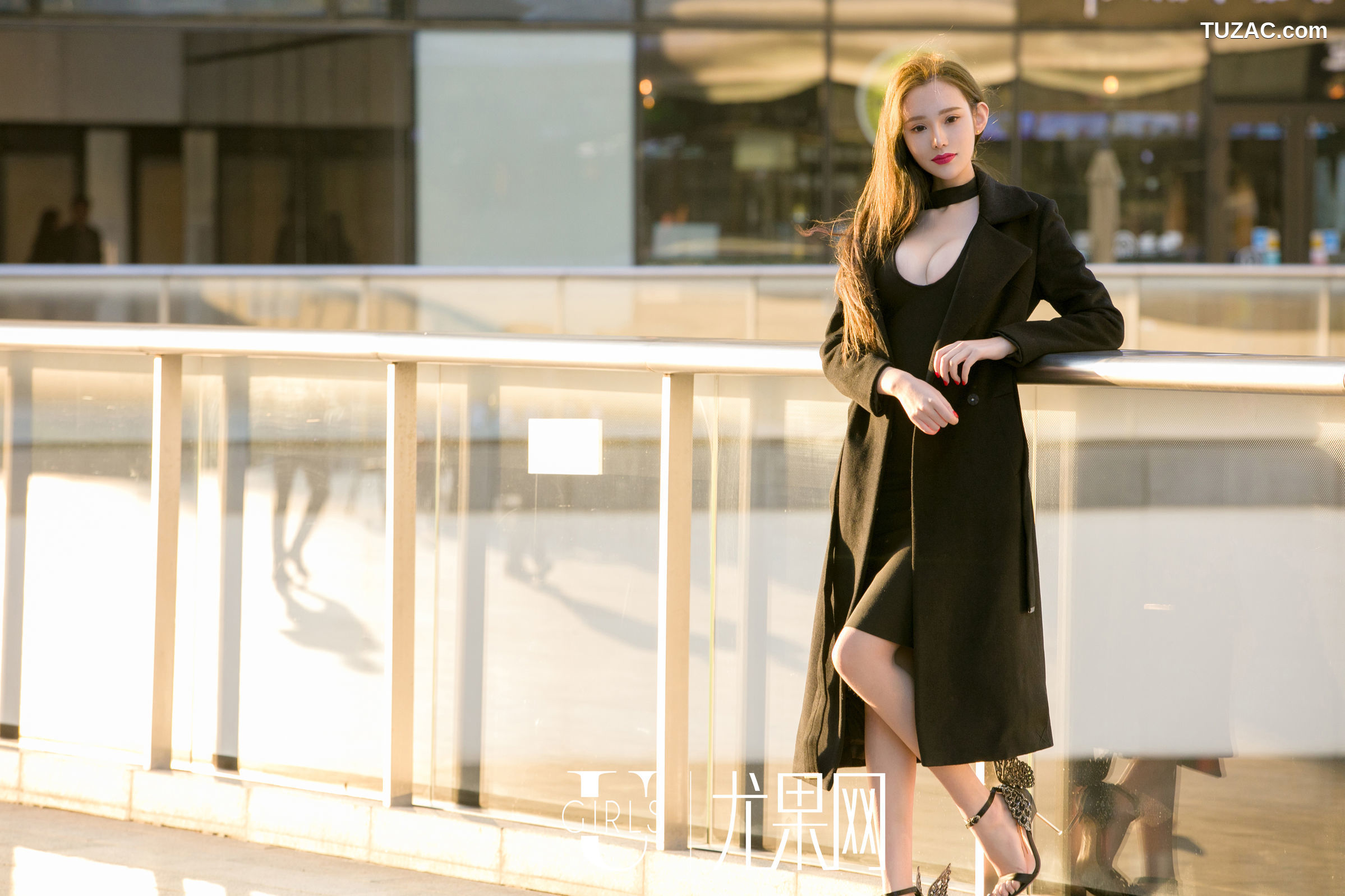 UGirls尤果网-U217-萌琪琪-《穿破次元壁的女神》-2016.10.05