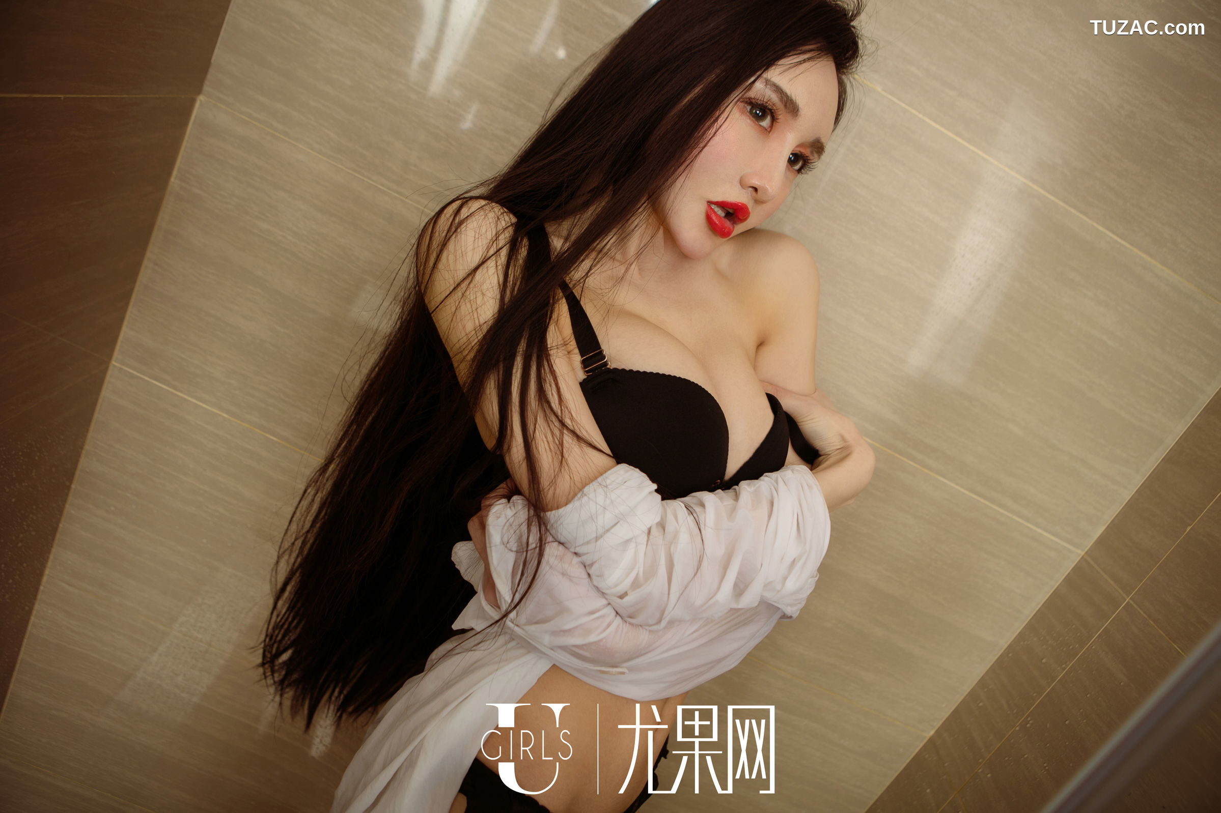 UGirls尤果网-U224-阿依努尔瓦娅-《唯爱美人唯爱伊》-2016.11.09