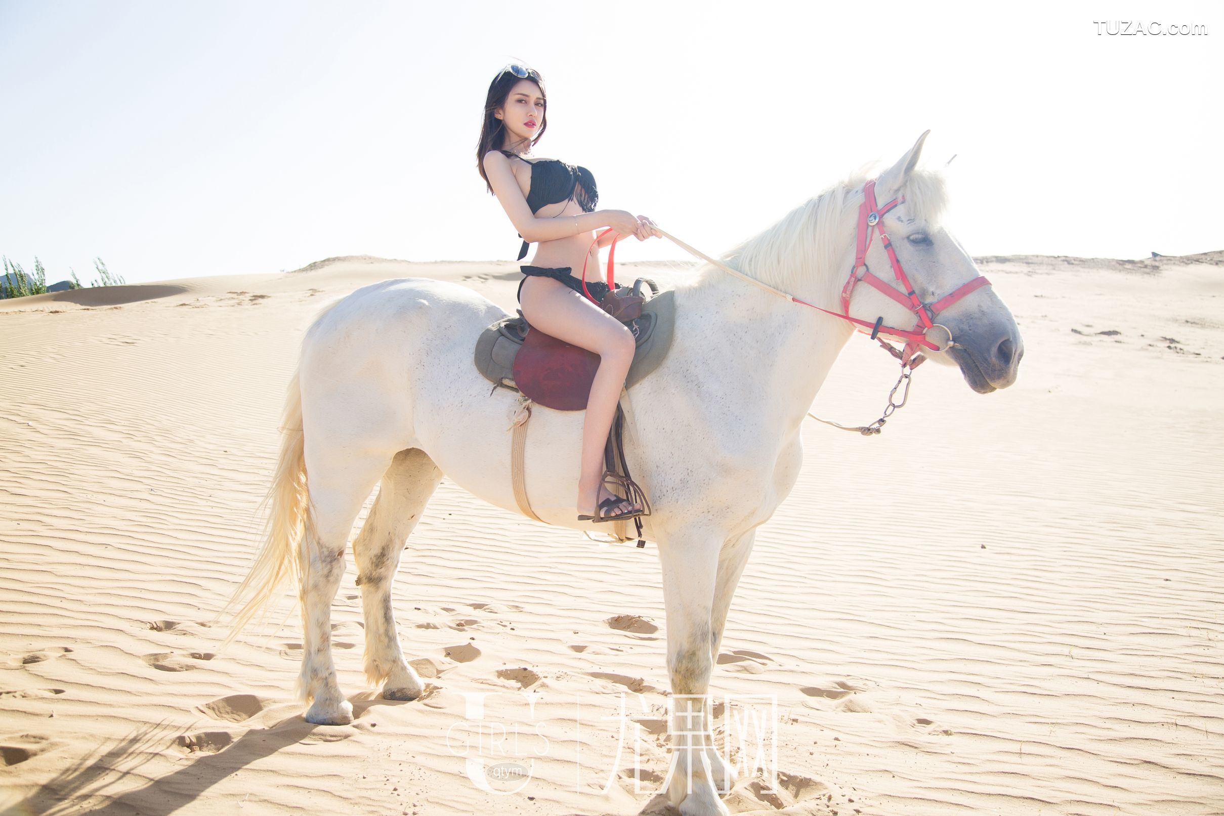 UGirls尤果网-U376-田梓茵-《沙漠中的烟火》-2018.06.15