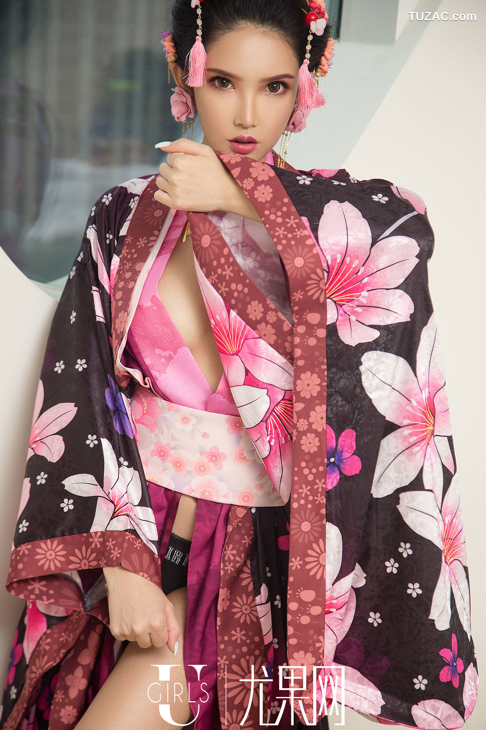 UGirls尤果网-U382-球球-《九头身女王》-2018.07.13