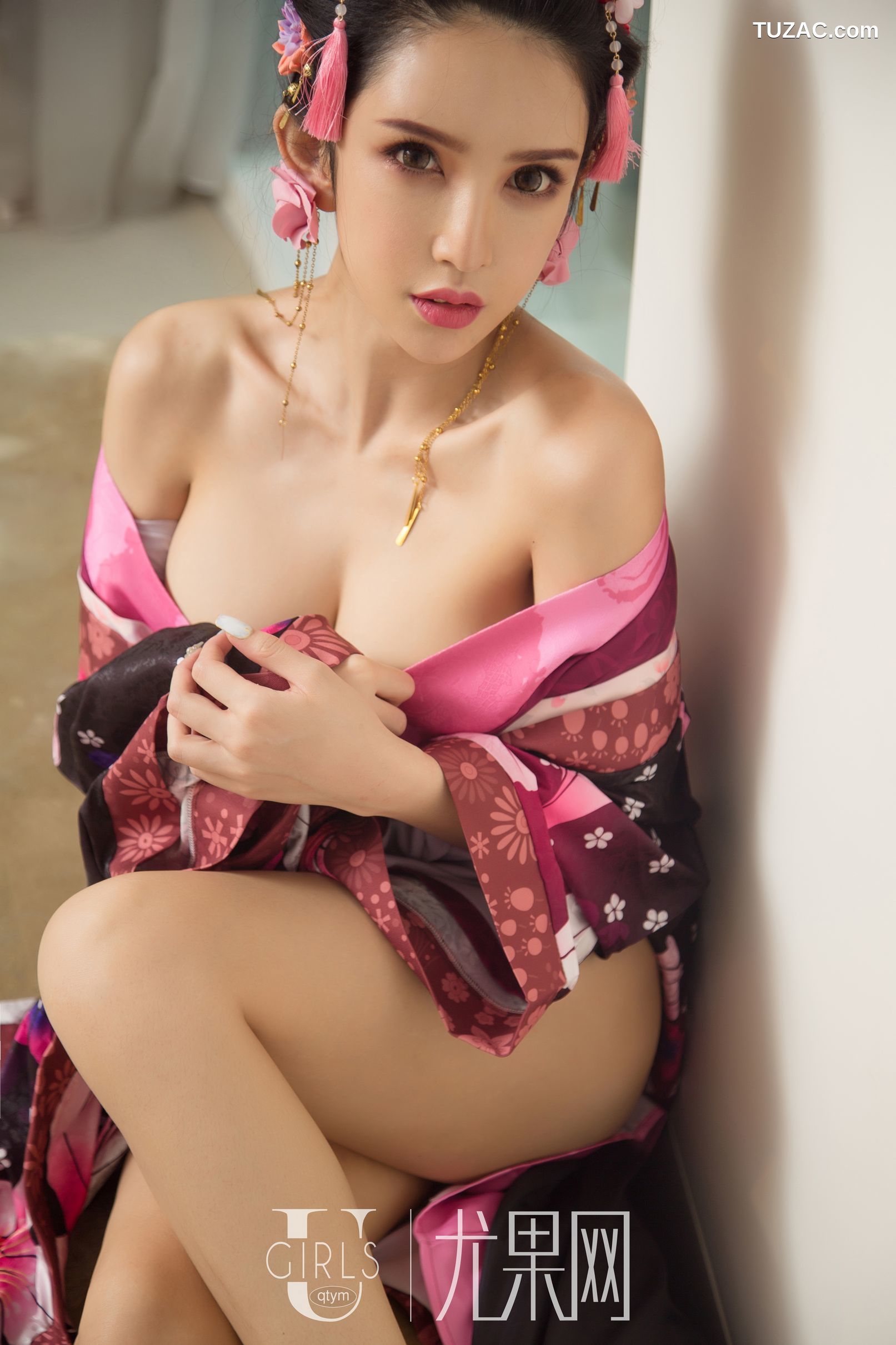 UGirls尤果网-U382-球球-《九头身女王》-2018.07.13