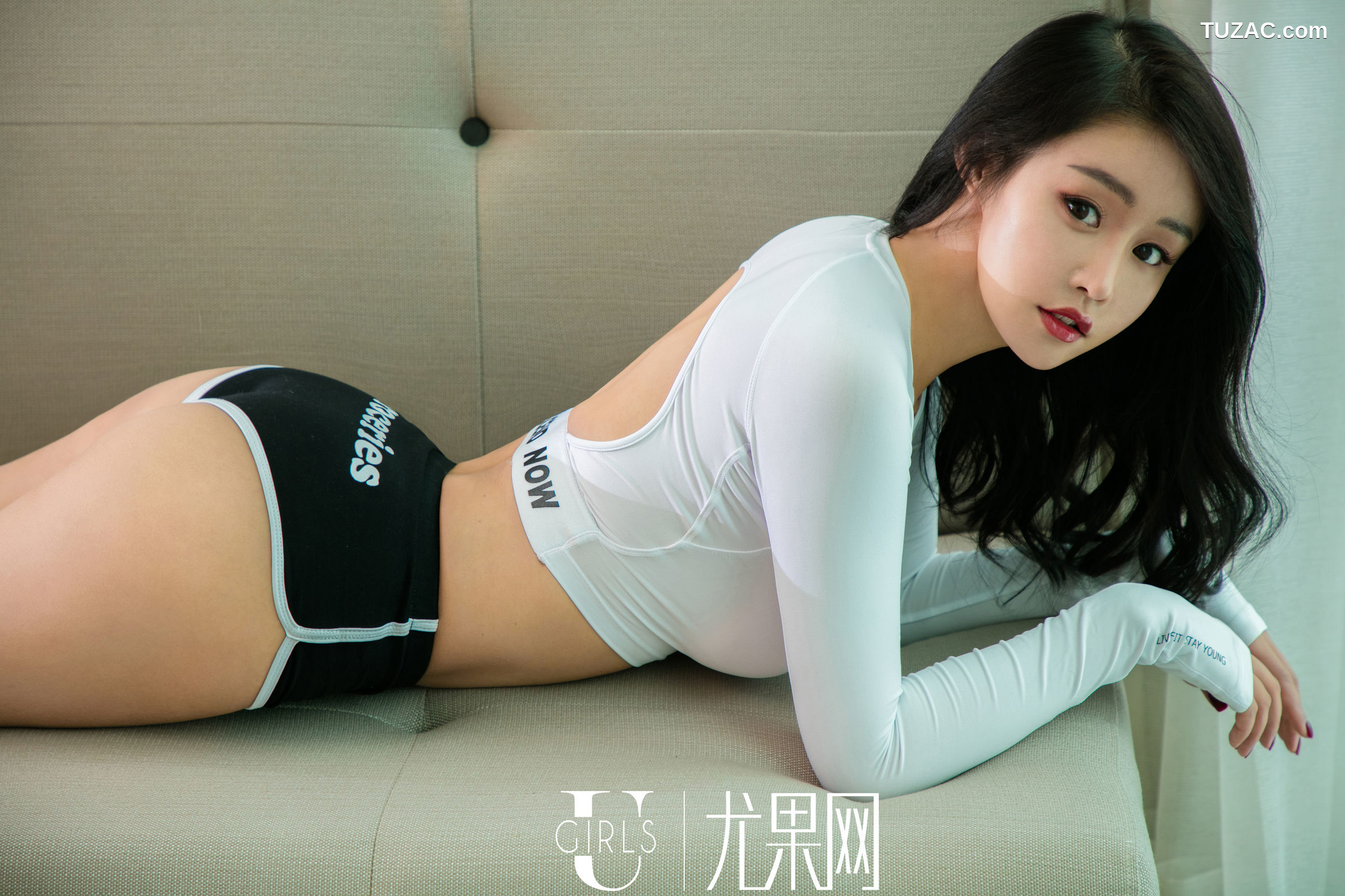 UGirls尤果网-U385-张馨彤-《孤单的人》-2018.07.25