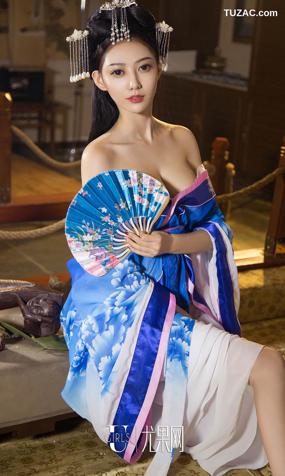 UGirlsApp尤果圈爱尤物-1167-艺轩Renee-球球-梦心玥-艾小青-程瑜西-萌汉药-《尤果制片人》