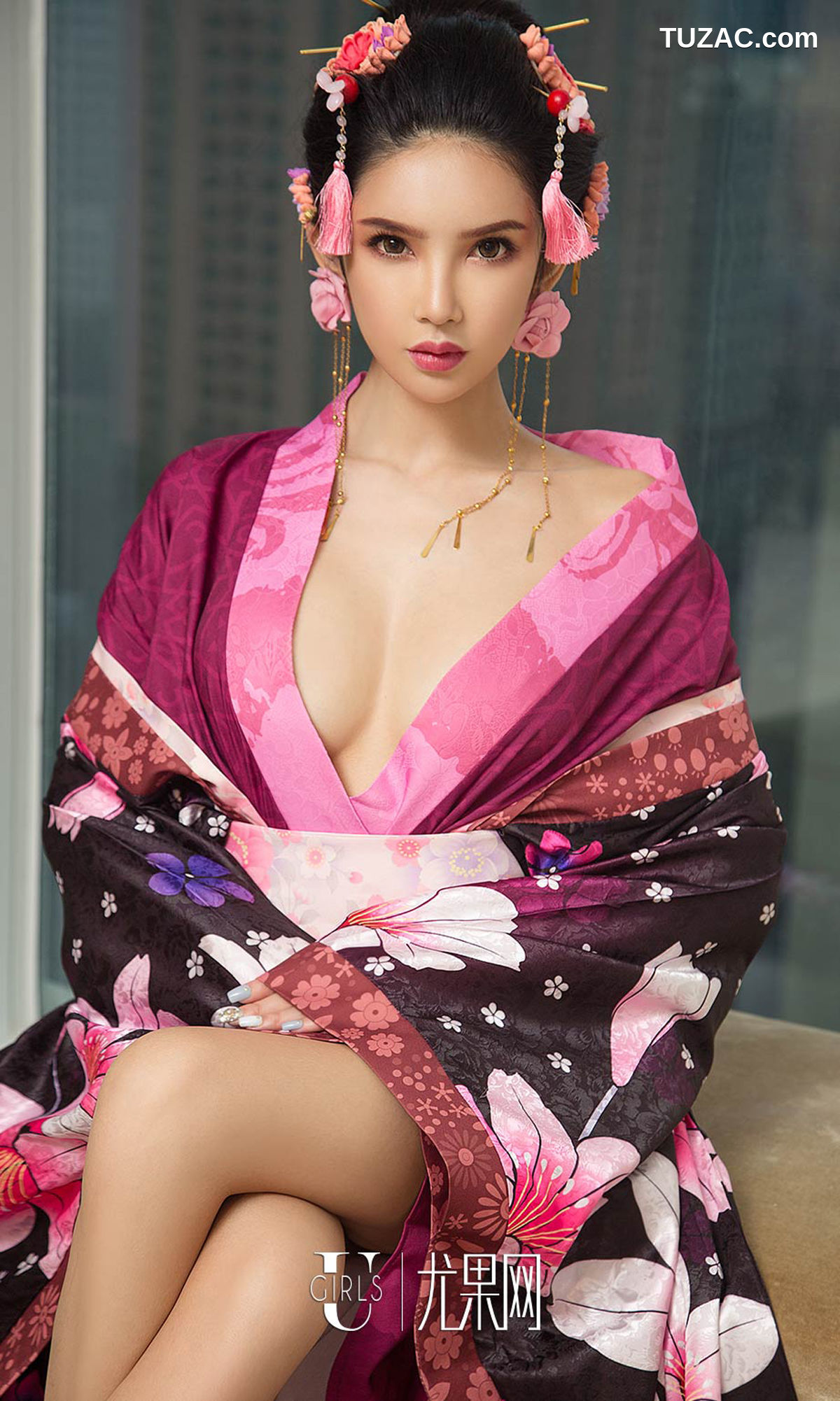 UGirlsApp尤果圈爱尤物-1167-艺轩Renee-球球-梦心玥-艾小青-程瑜西-萌汉药-《尤果制片人》