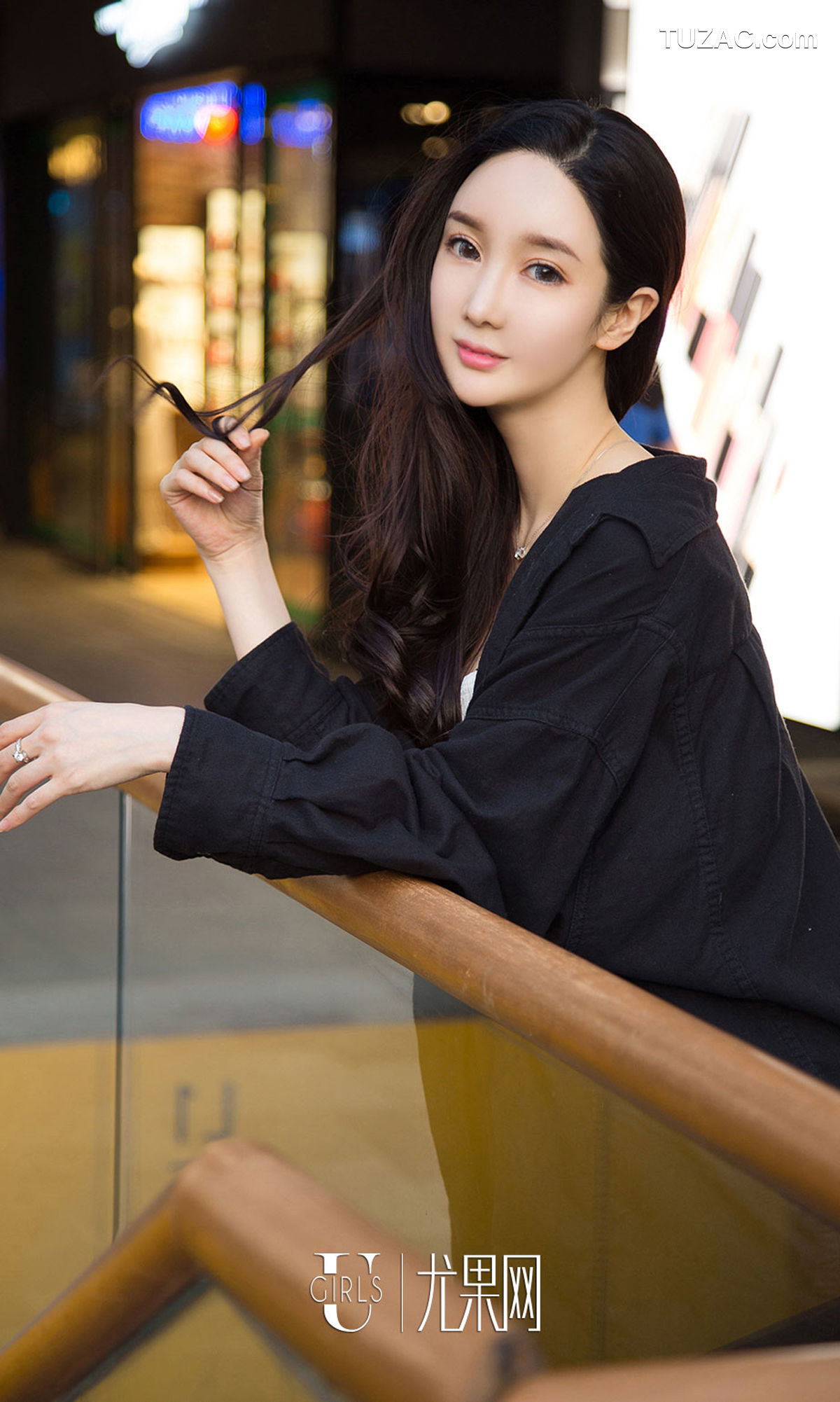 UGirlsApp尤果圈爱尤物-1215-安幼熙-艾琳儿-莫妮卡-Merry-颜颜-尤菲儿-夏美-《9月精选》