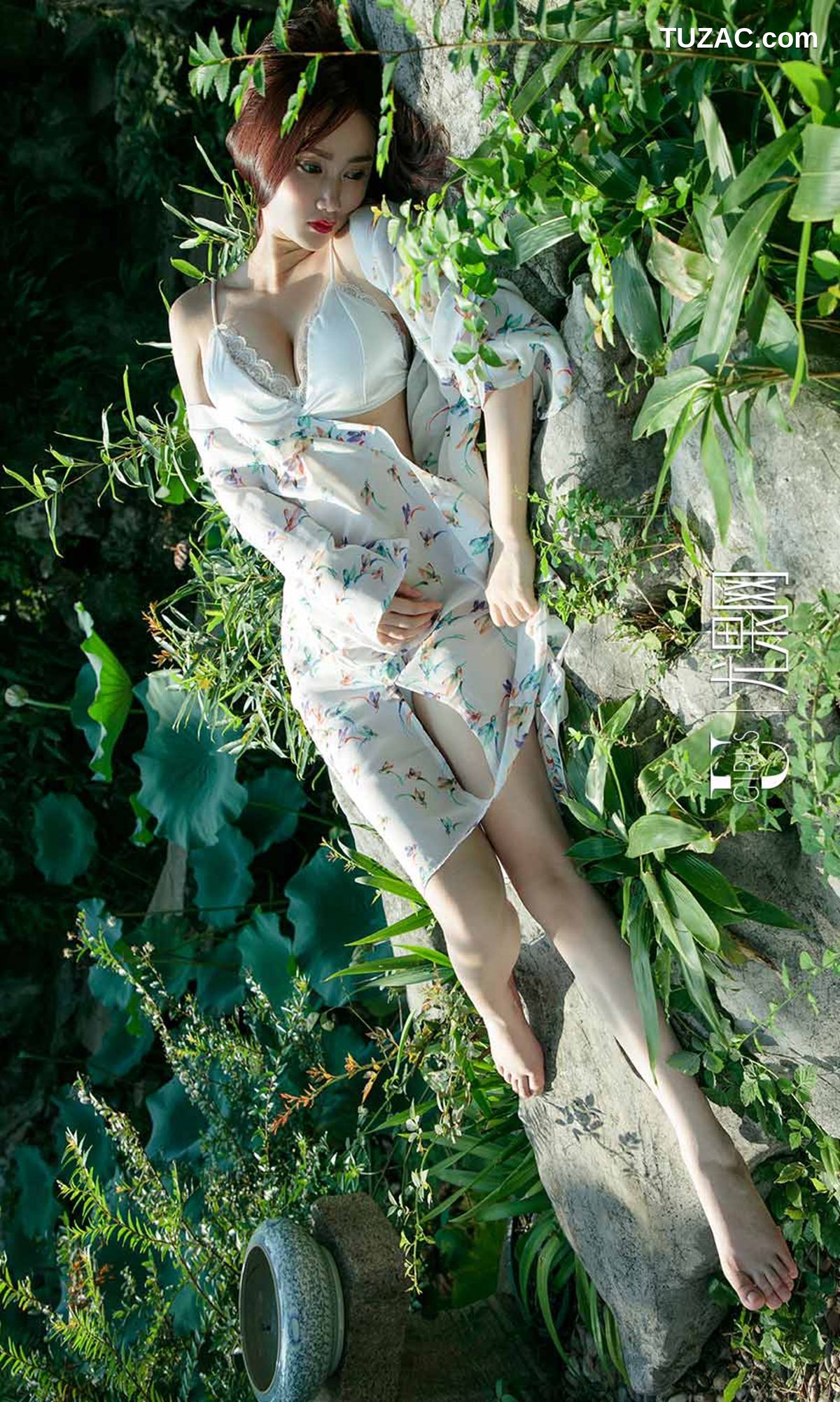 UGirlsApp尤果圈爱尤物-1222-苏小曼-《醉卧花底》
