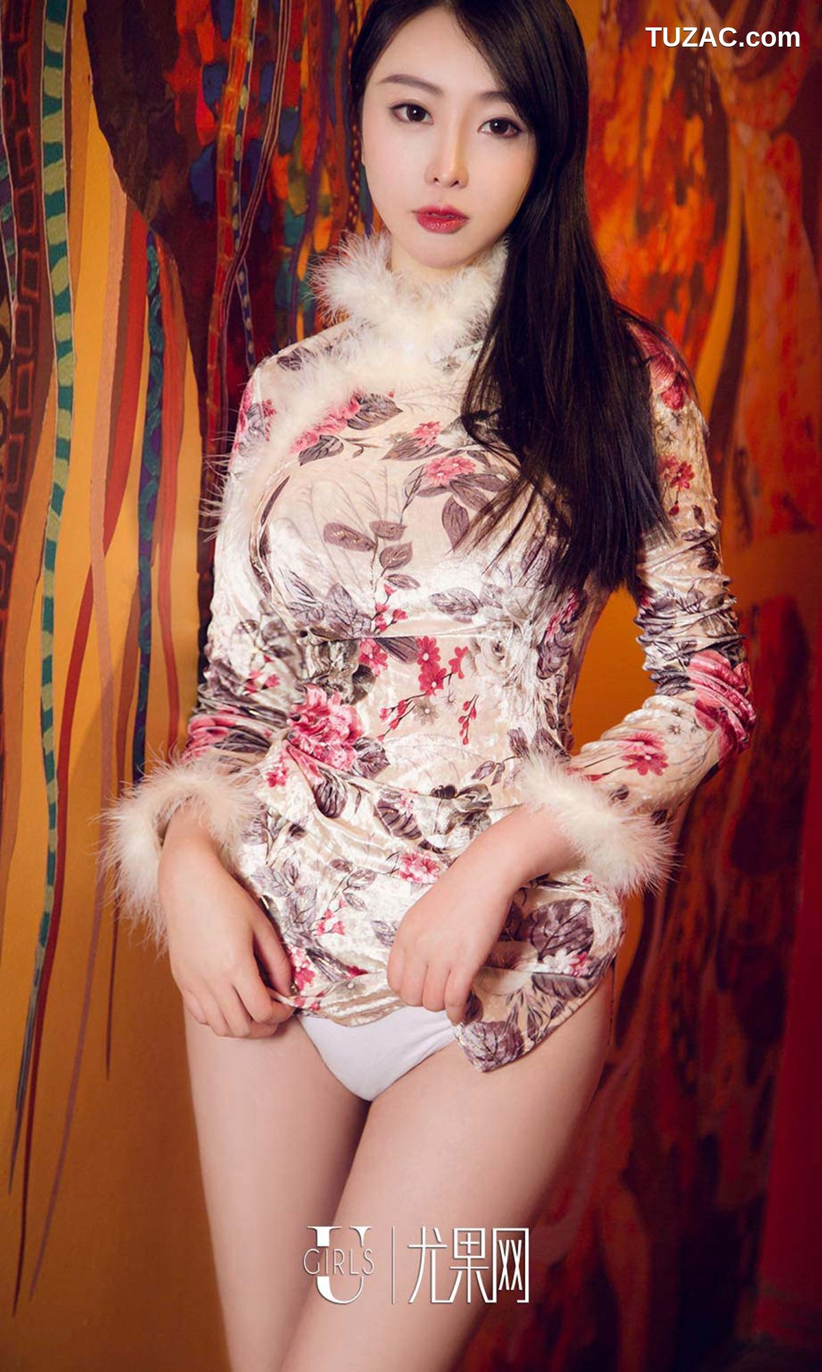UGirlsApp尤果圈爱尤物-1358-小欣欣-《爱的小心心》