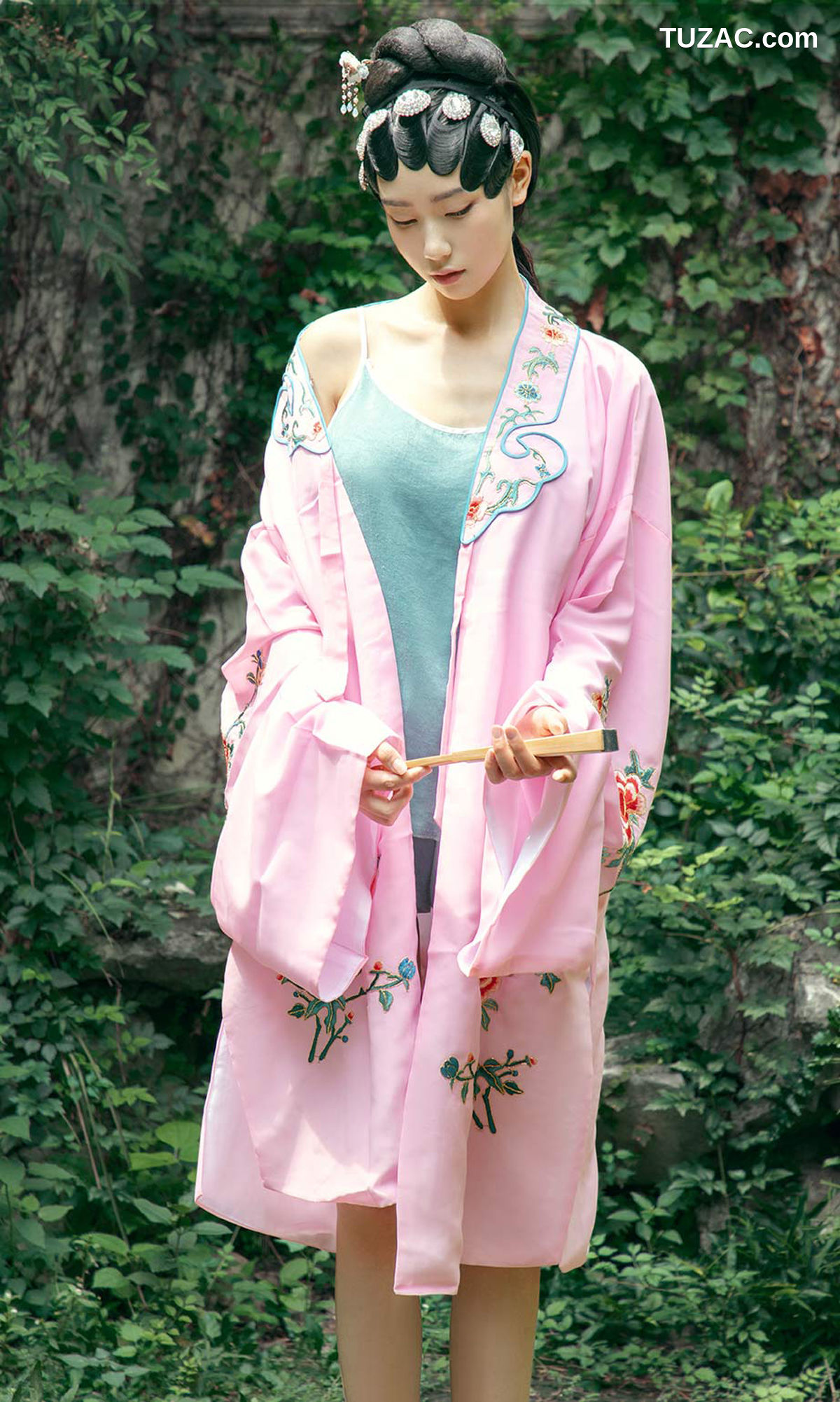 UGirlsApp尤果圈爱尤物-1576-方子萱-《一曲秋思》