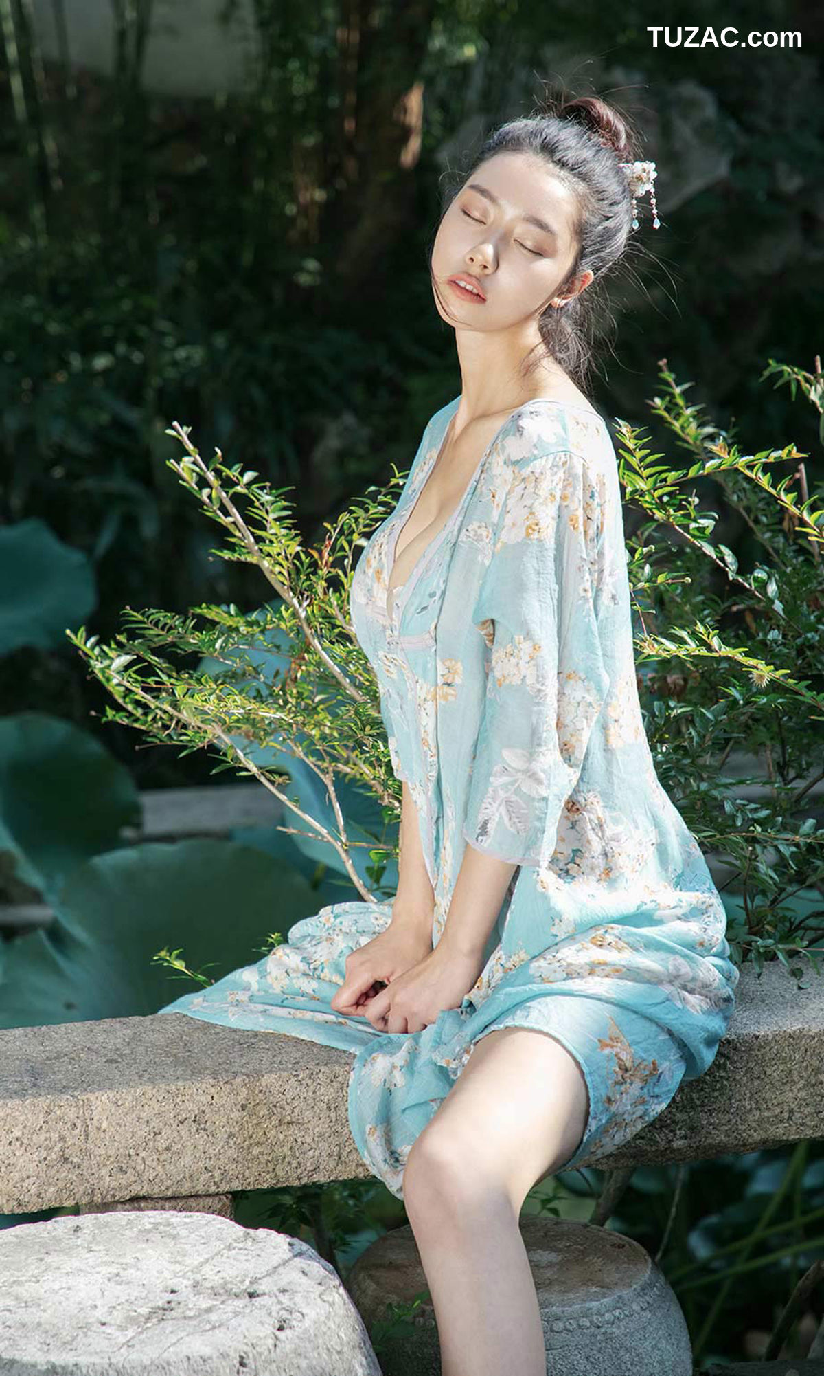 UGirlsApp尤果圈爱尤物-1576-方子萱-《一曲秋思》