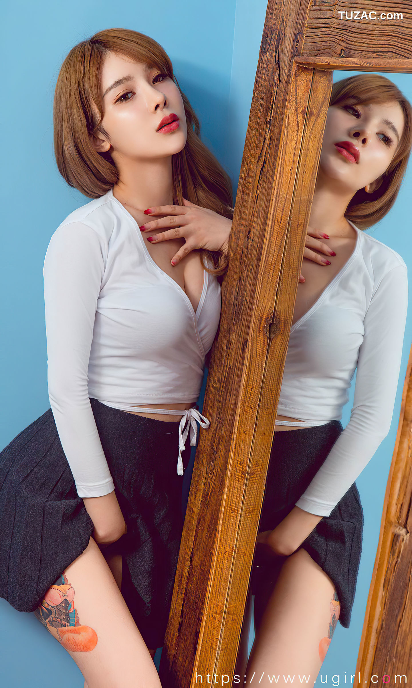 UGirlsApp尤果圈爱尤物-1825-左函漪-《蜜桃萌兔》