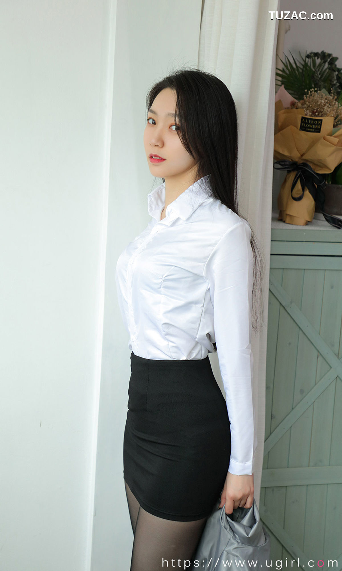 UGirlsApp尤果圈爱尤物-2069-小桃子-《办公室情敌》