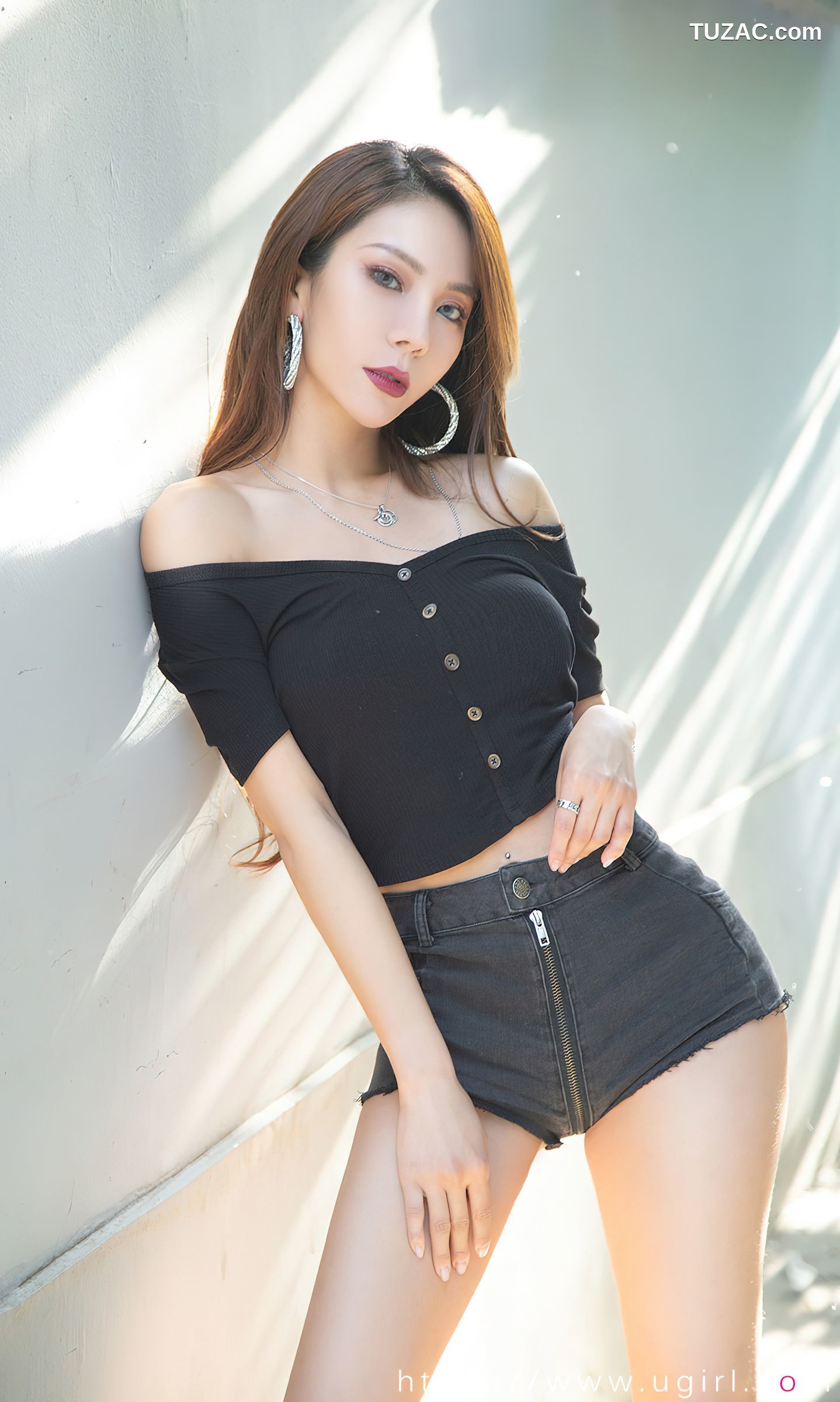 UGirlsApp尤果圈爱尤物-2393-Juicy-Xiaoxiao-《不期而遇》